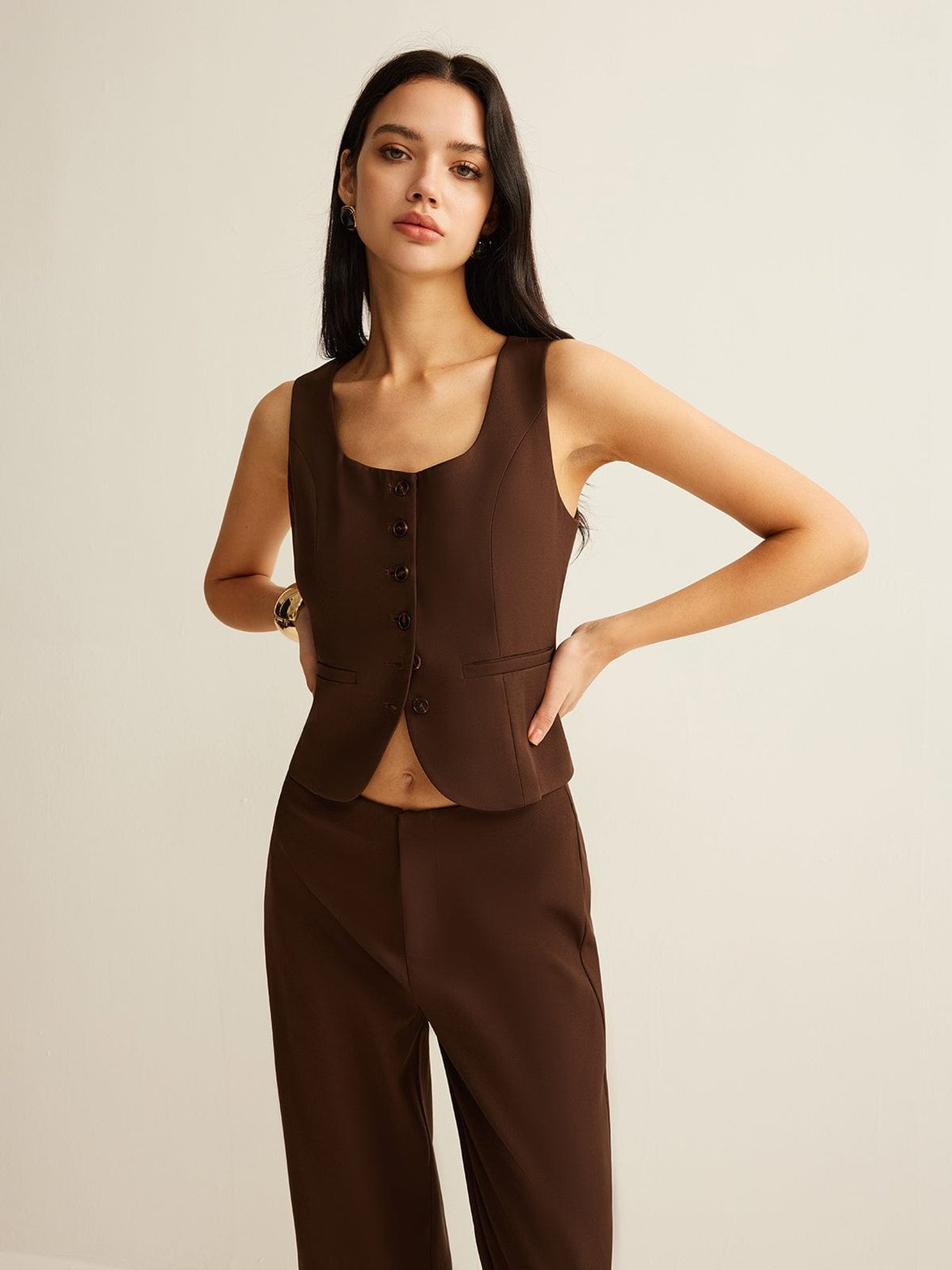 Gilet professionnel boutonné élégance