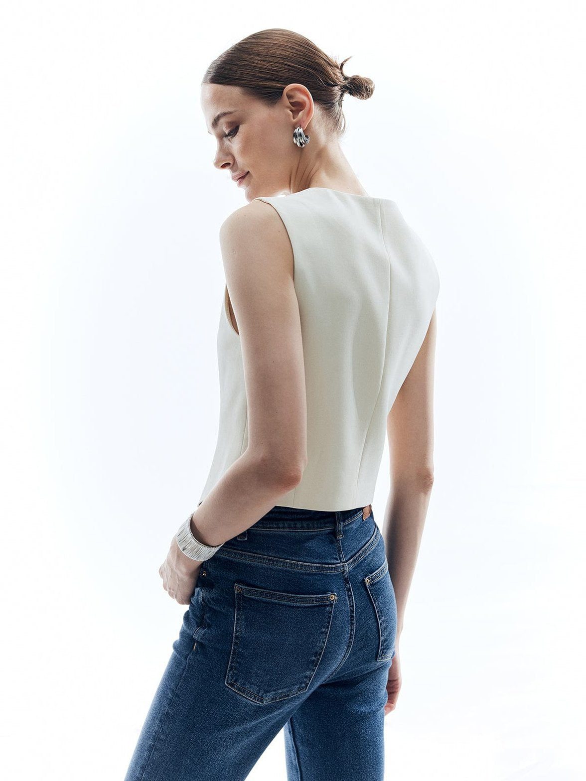 Gilet blanc boutonné élégant vif