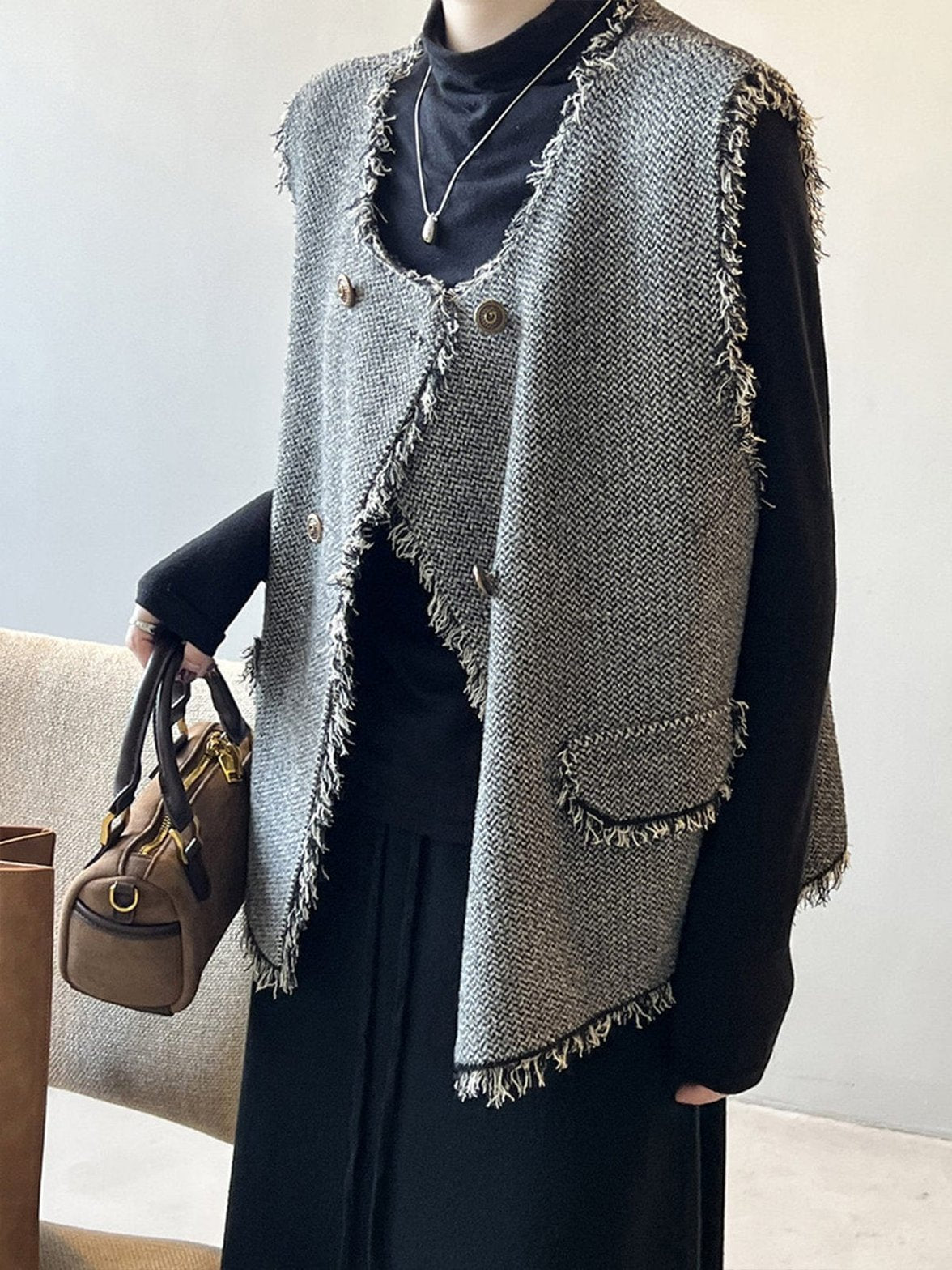 Gilet gris style grâce