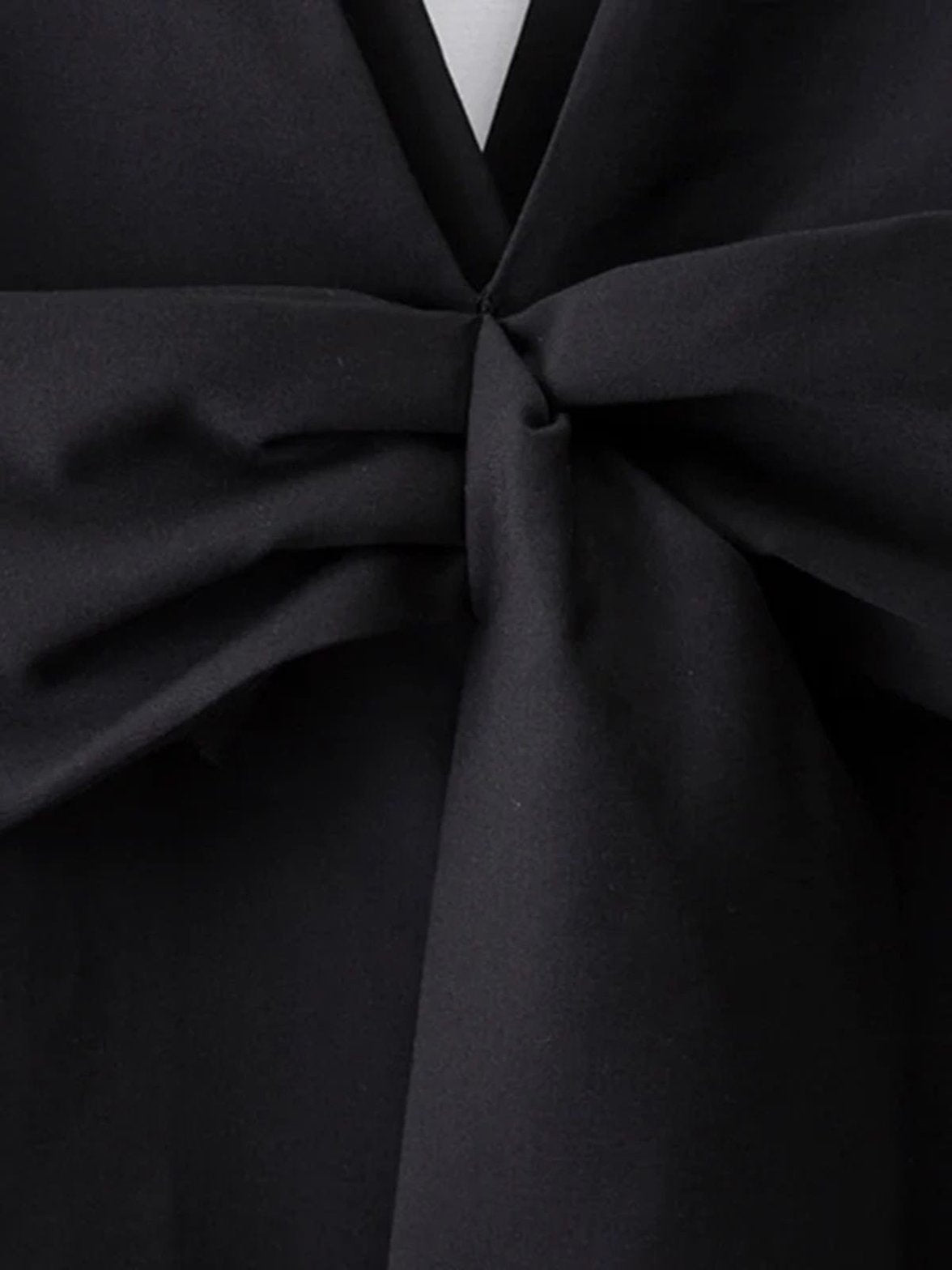 Gilet femme noir détail nœud dos lune