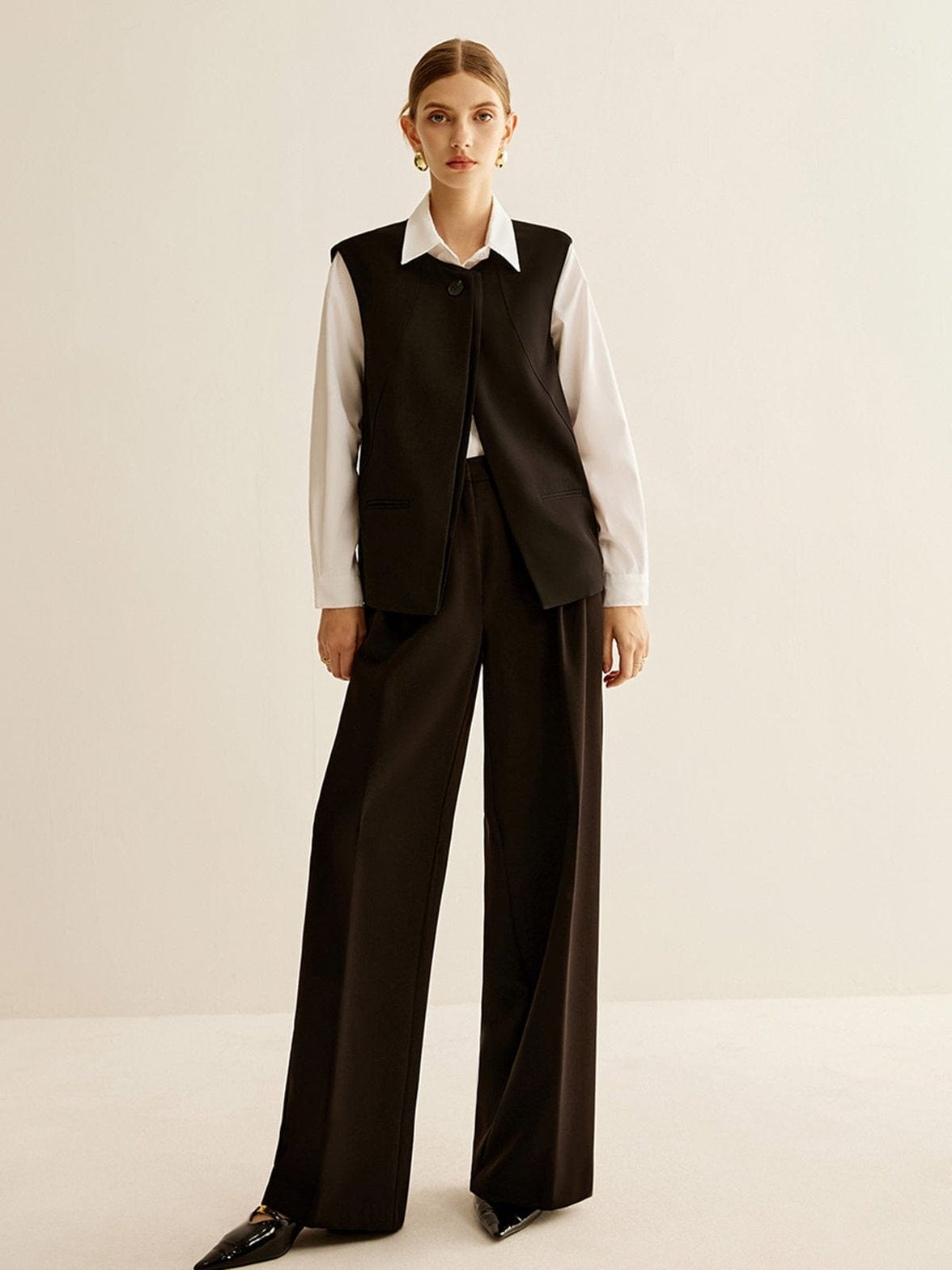 Gilet noir professionnel vue de côté harmonie