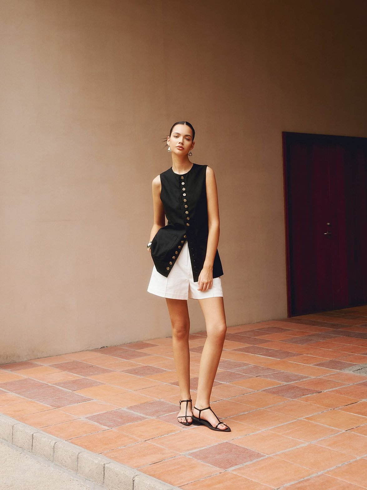 Gilet boutonnière raffiné vibrant