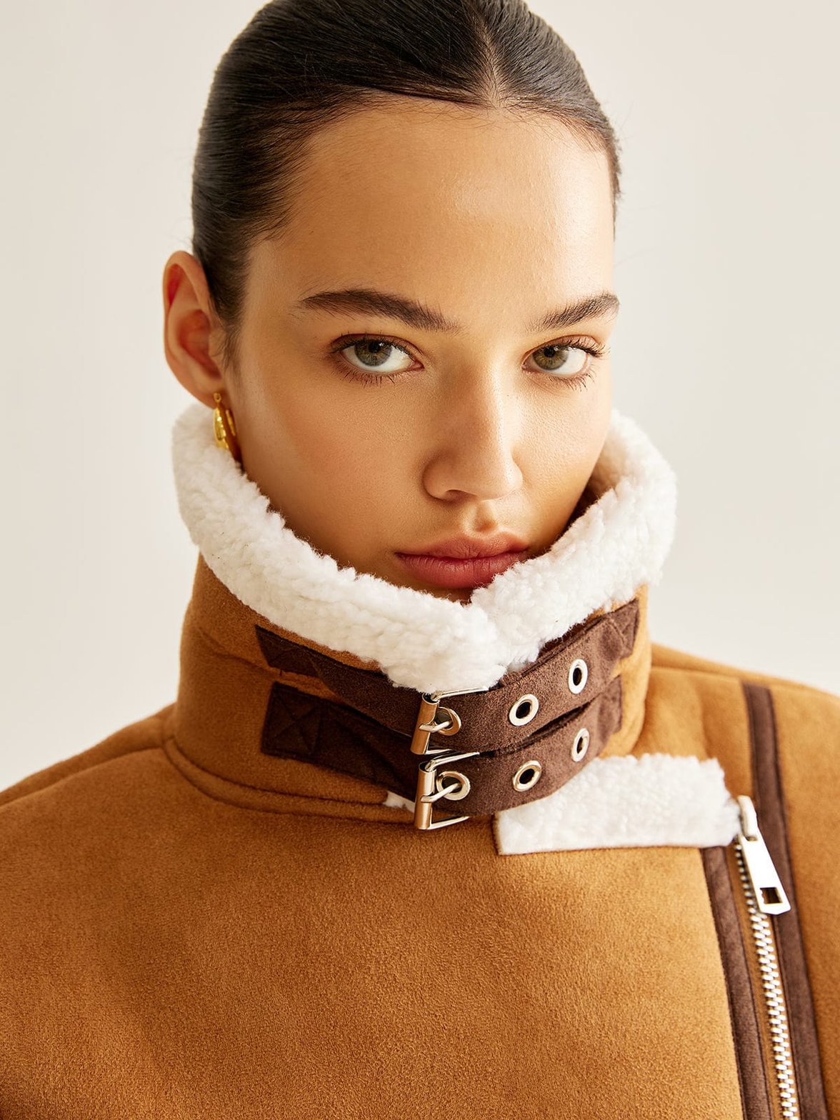 Gilet polaire asymétrique doublé mouton élégant