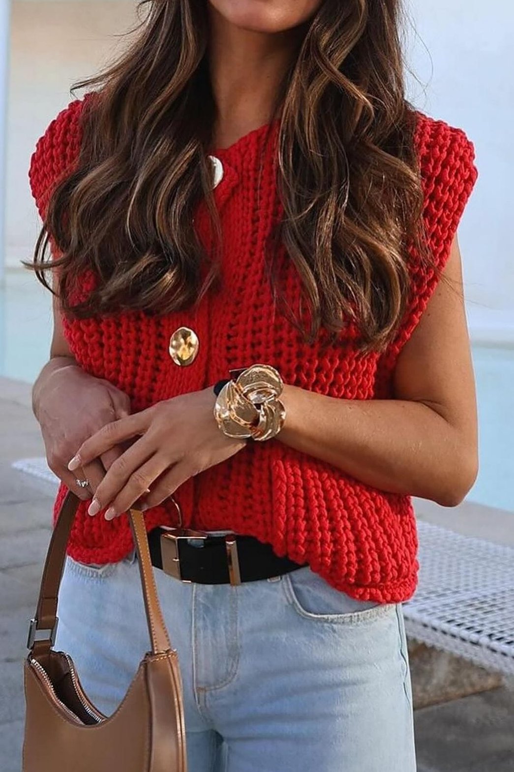 Gilet rouge en tricot boutonné douceur