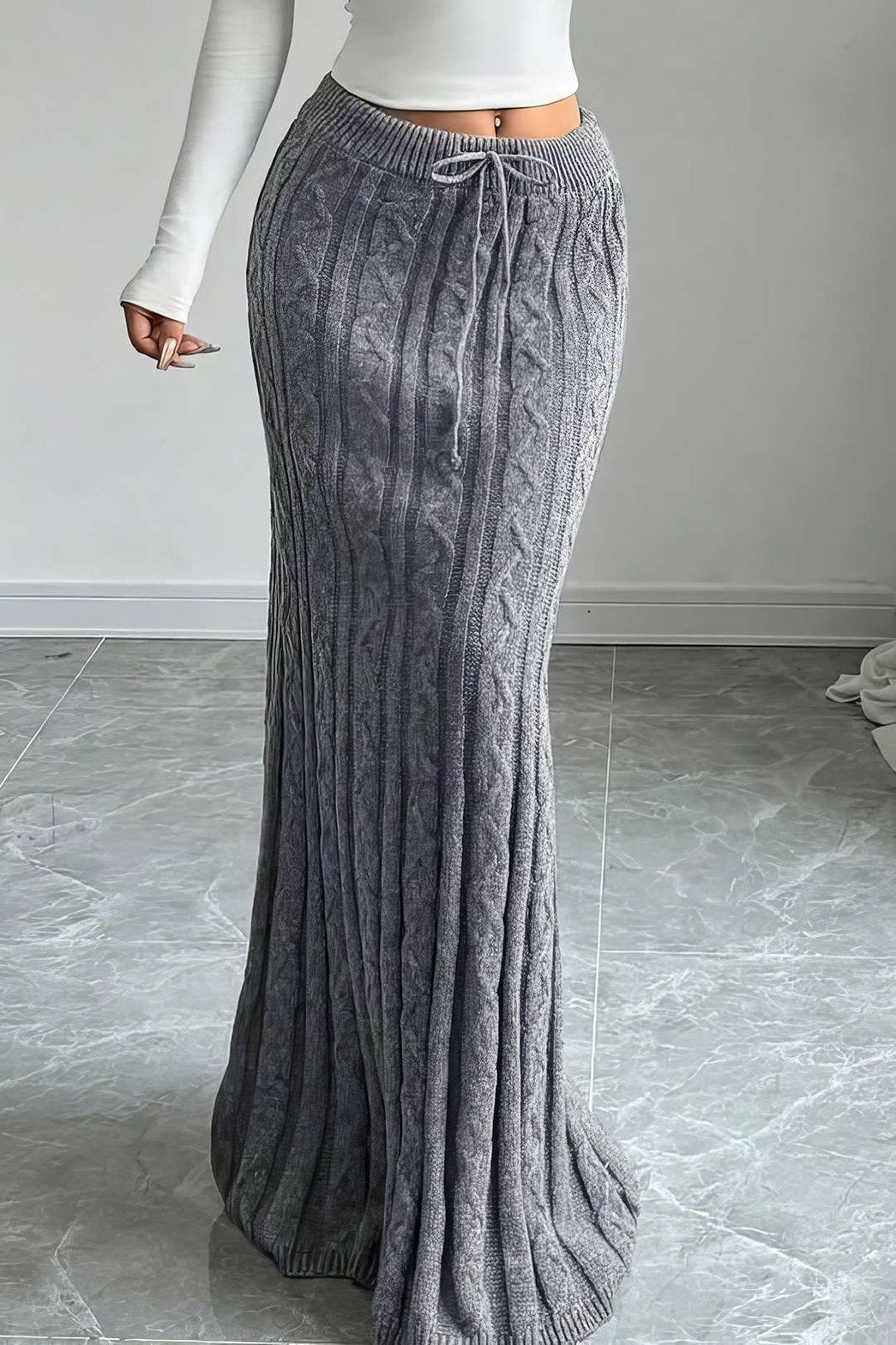 Jupe longue tricot grise ajustable vue de face harmonie