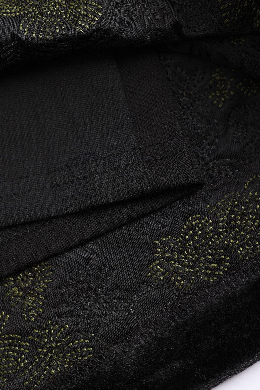 Jupe-short velours pailleté détail tissu vague