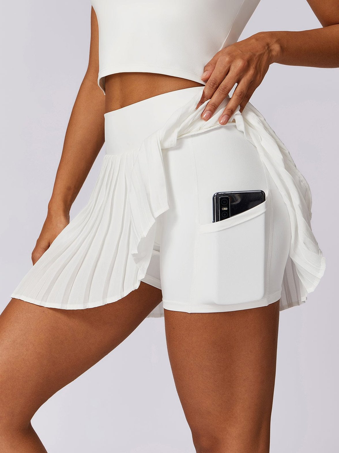 Jupe-short asymétrique blanche dynamique