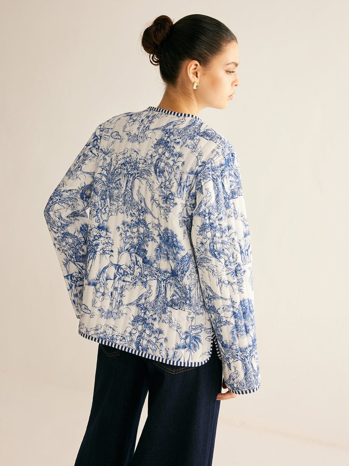 Manteau motif bleu et blanc liberté