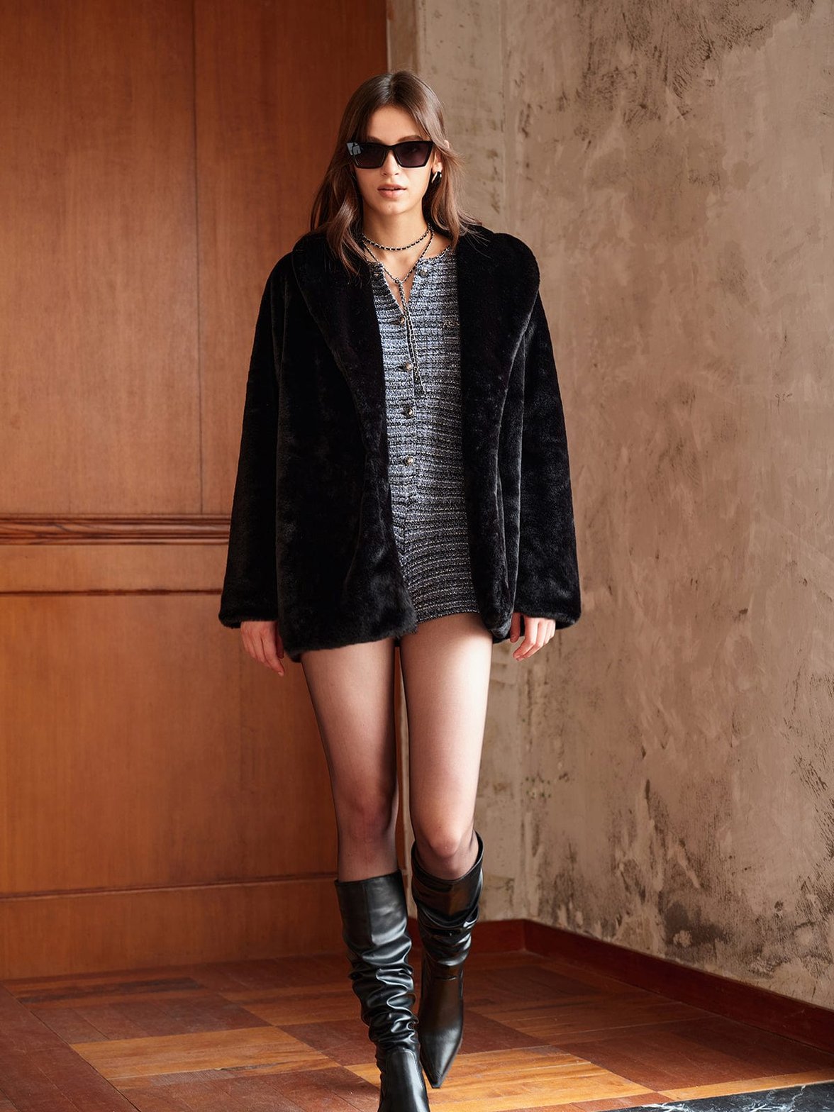 Manteau fausse fourrure noir style douceur