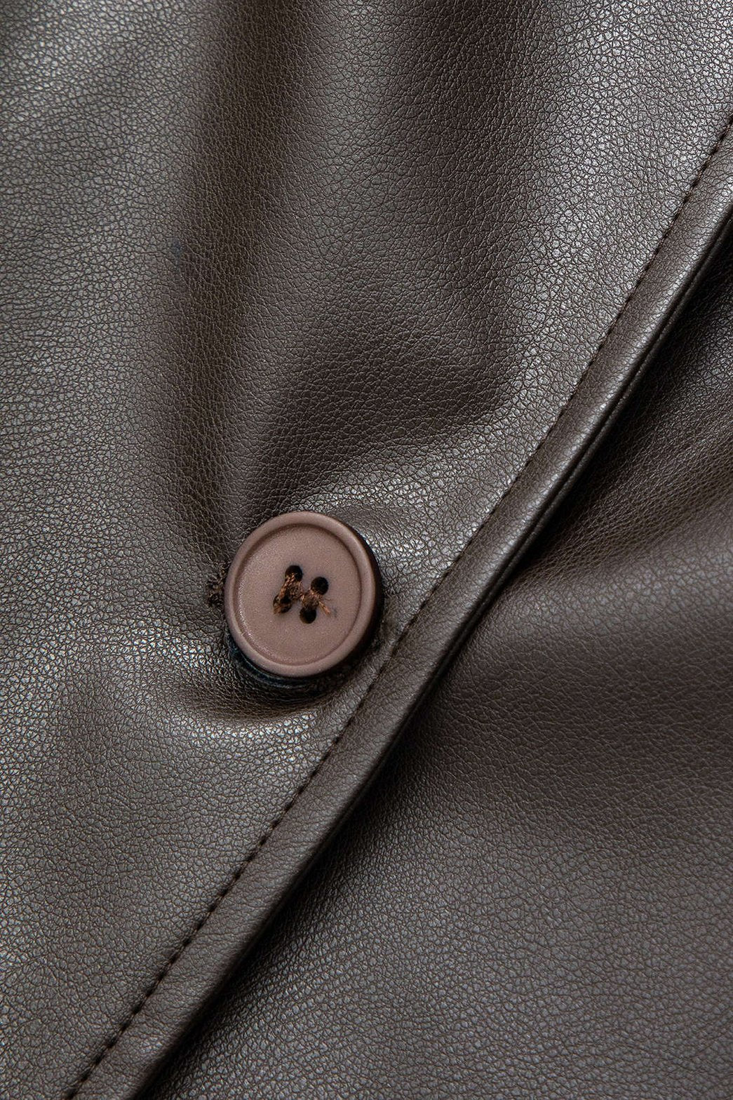 Manteau similicuir long vue d'ensemble style