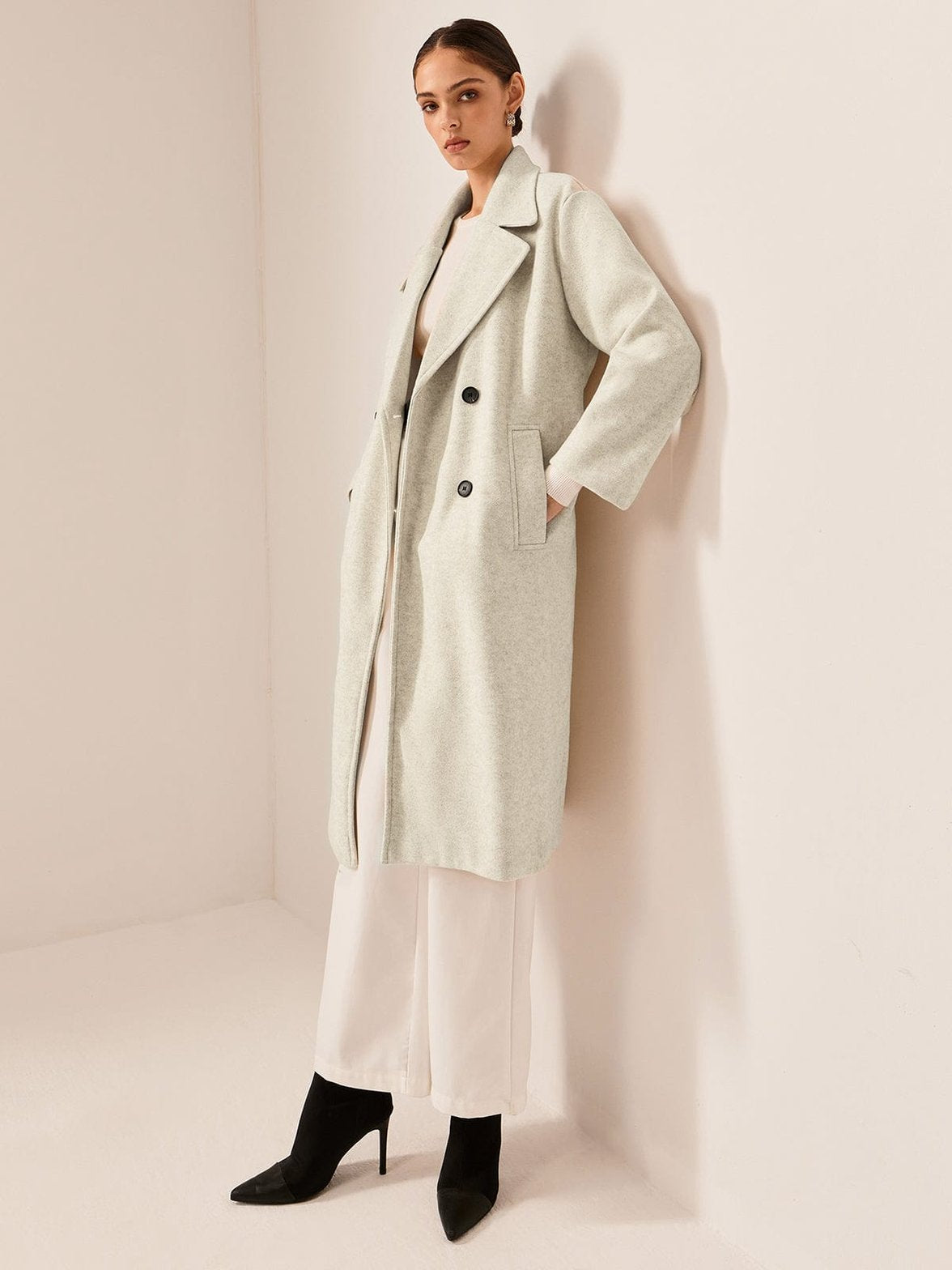 Manteau long tweed porté style harmonie