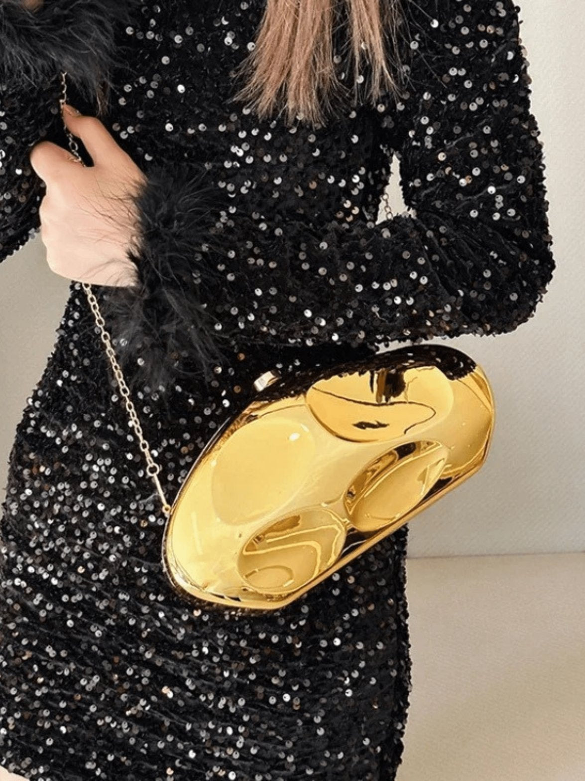 Pochette luxe dorée angle droit cristal