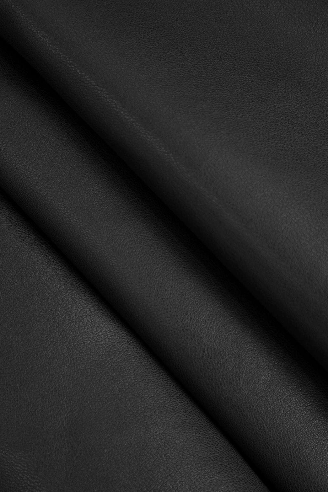 Mini-jupe patineuse marron en simili cuir vue latérale pluie