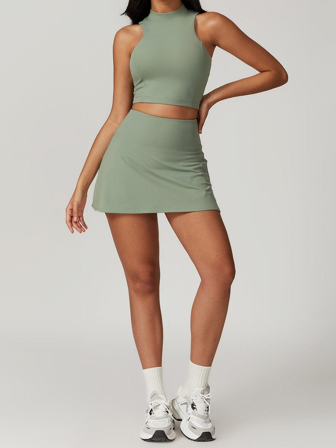 Mini-jupe sport style grâce