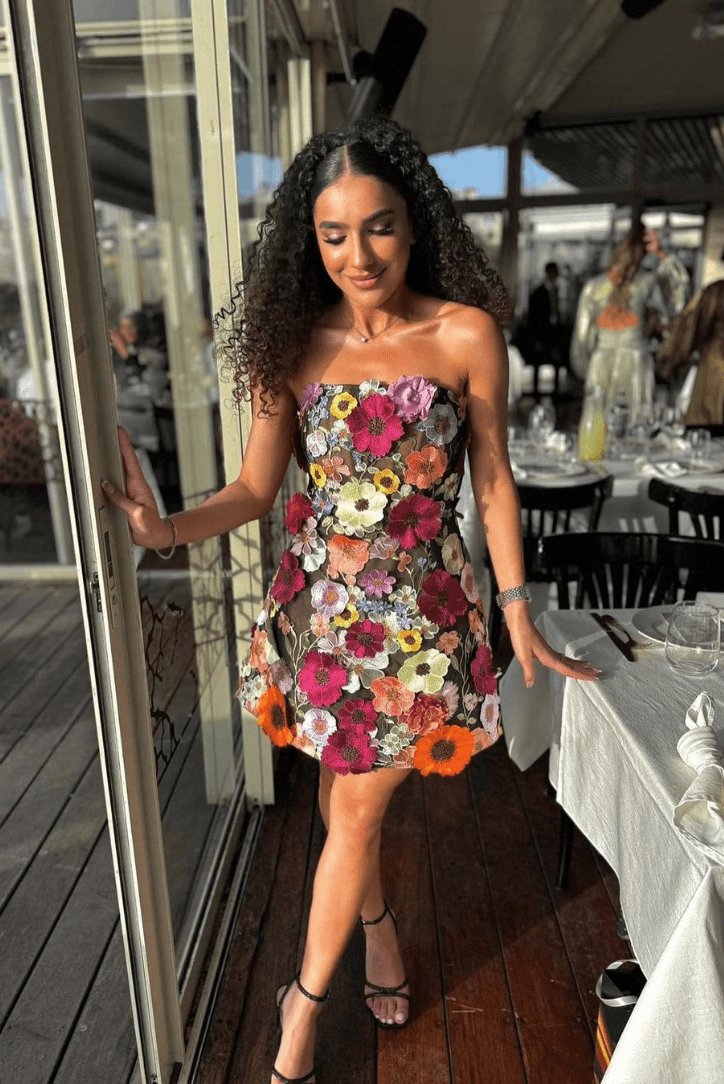 Robe moulante florale élégance