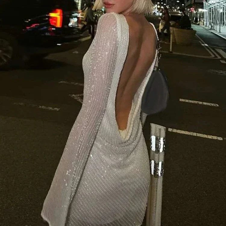 Robe scintillante dos nu vue de face étoile