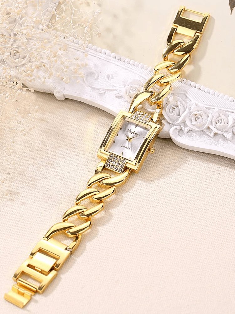 Détail cristaux montre carrée élégant