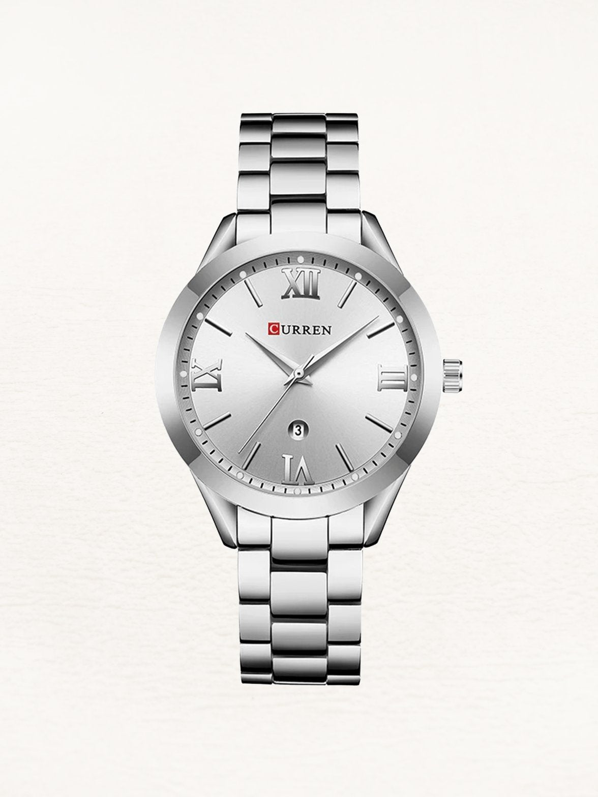 Montre élégante en acier inoxydable avec cadran argenté étincelle