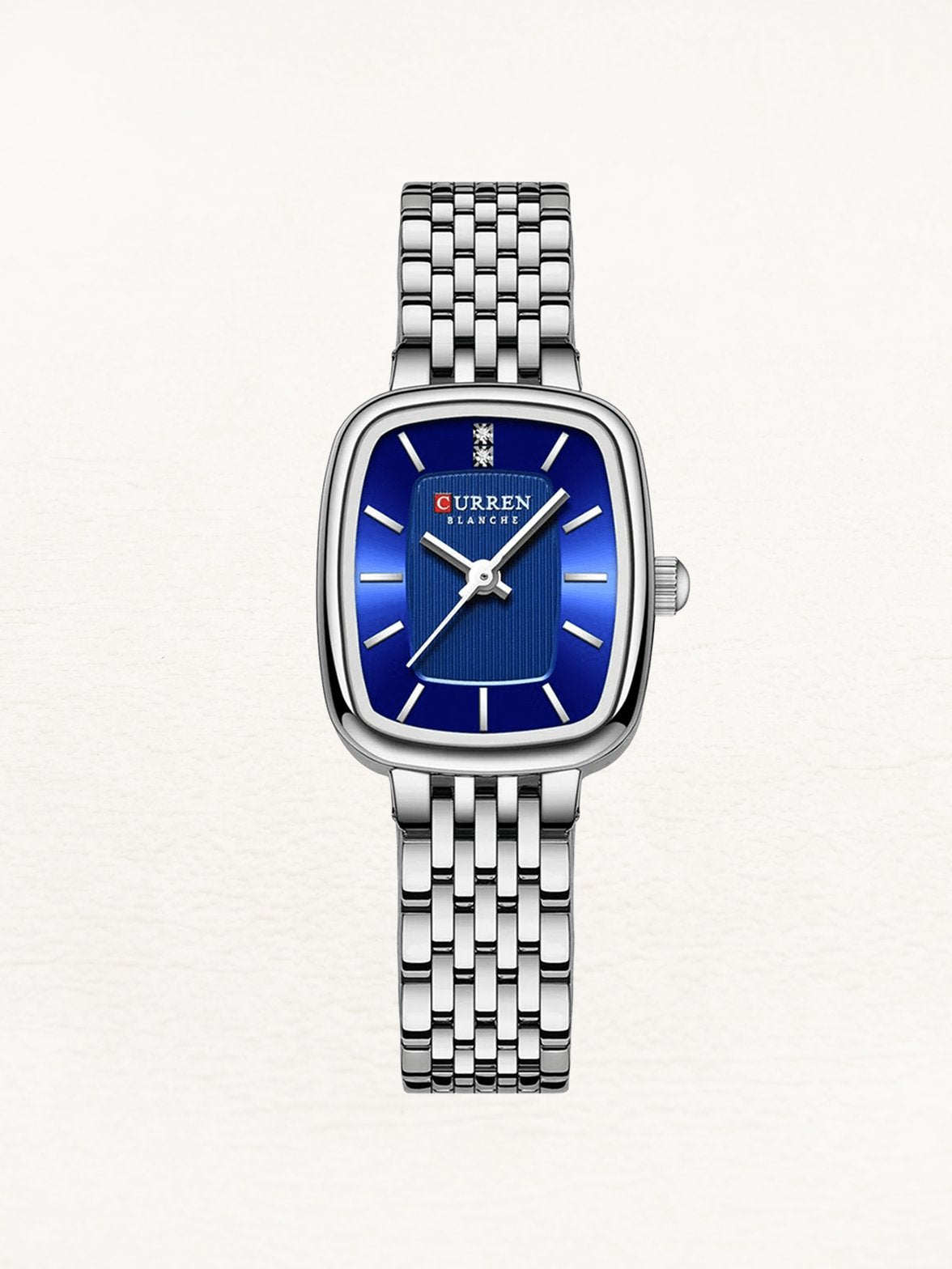 Montre rectangulaire élégante bleu acier vue de face étincelle
