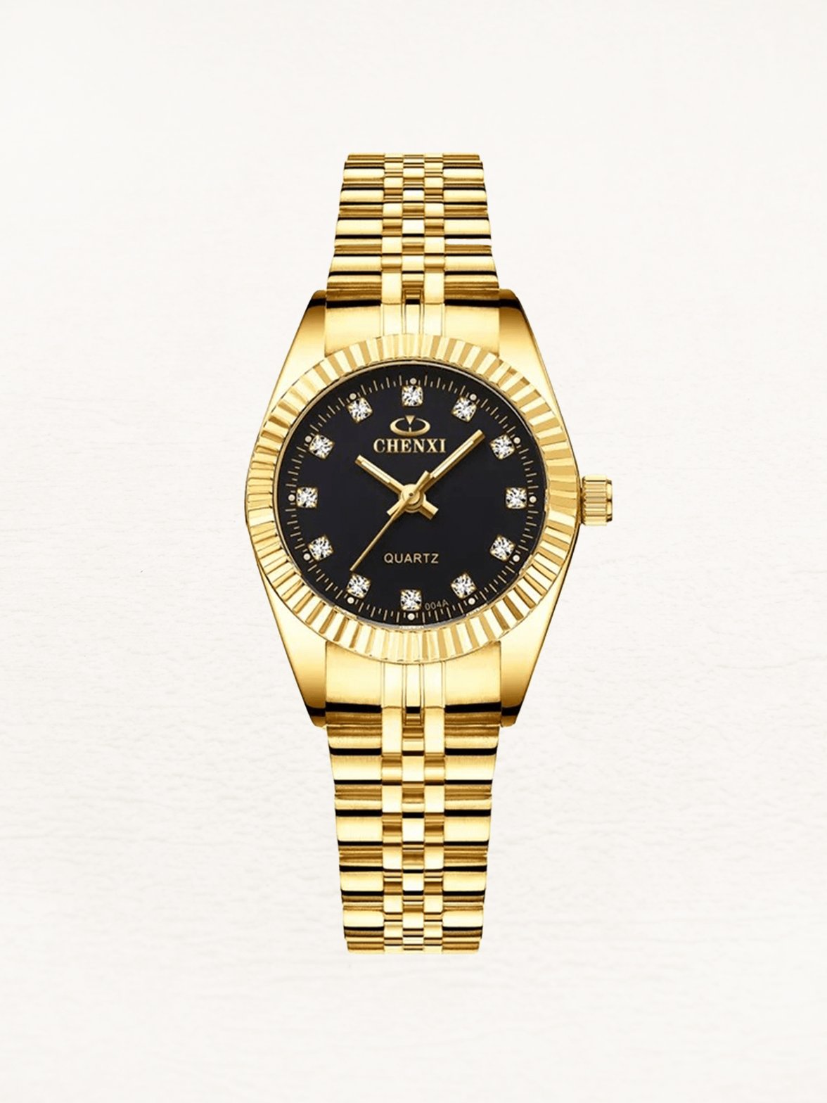 Montre élégante dorée avec cadran noir cristal