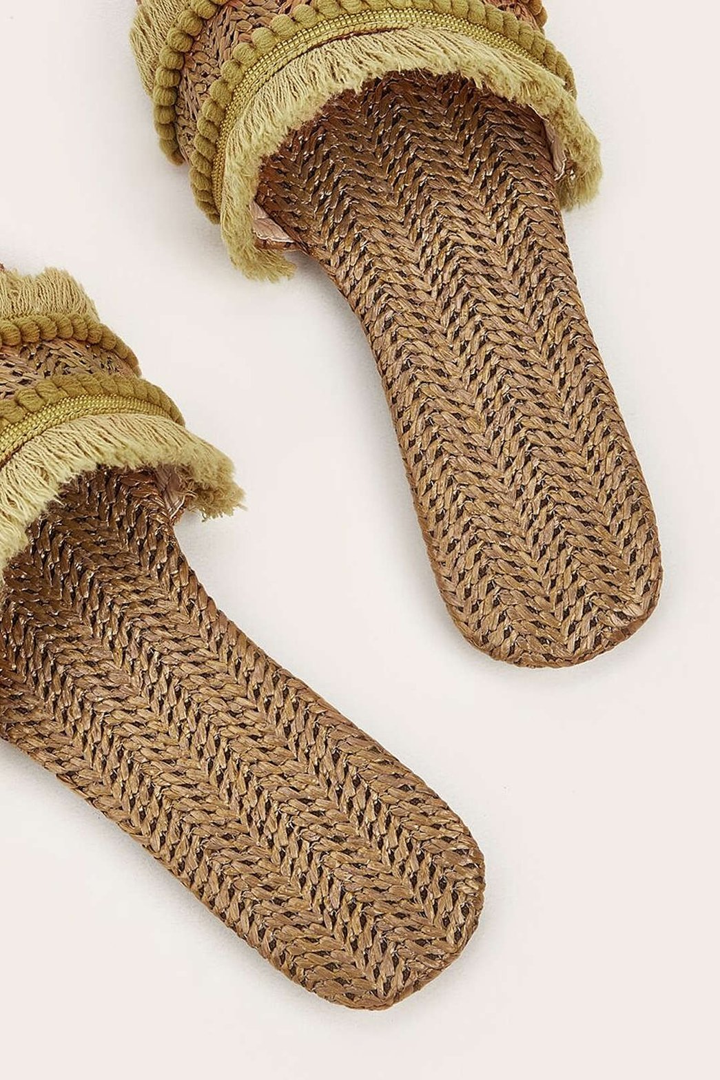 Mules Bohèmes à Franges Tressées