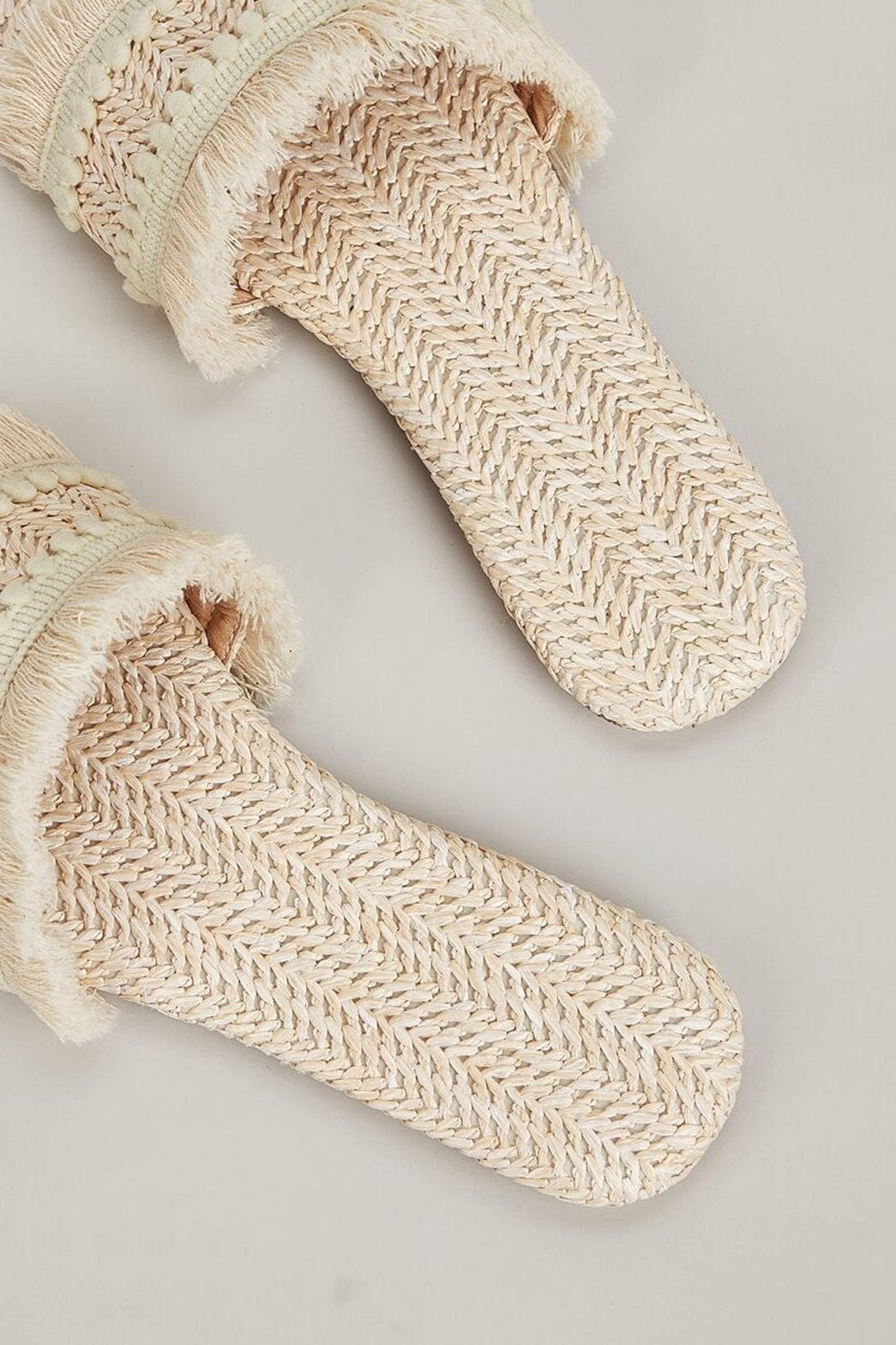 Chaussons bohèmes détail plage