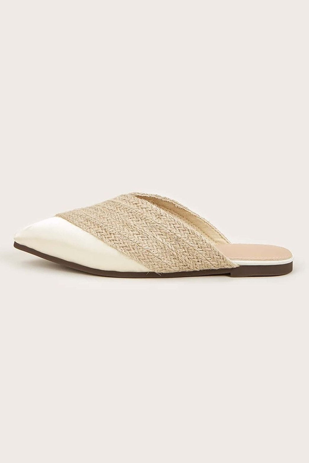 Mules plates bout pointu en paille harmonie