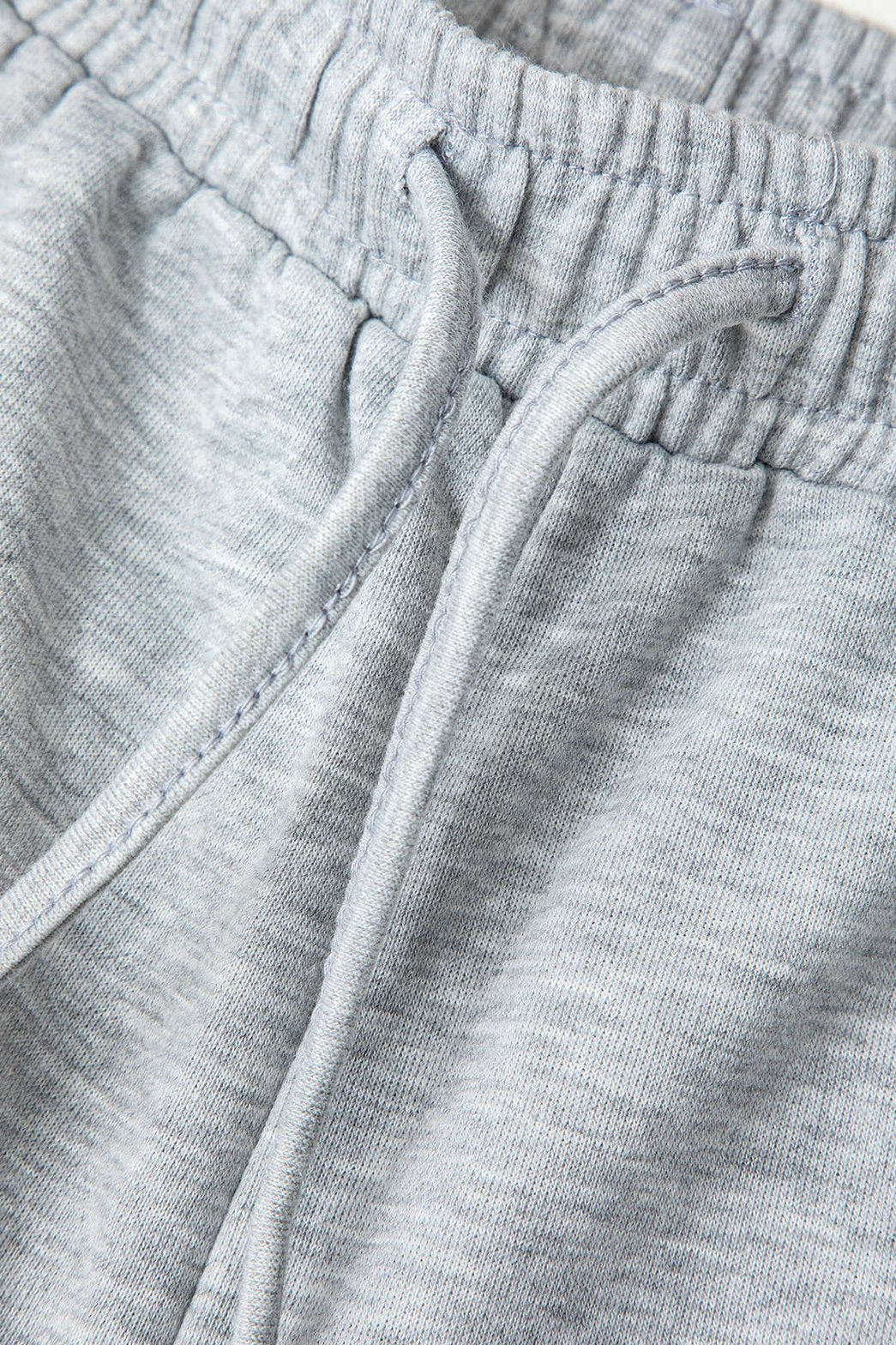 Pantalon cargo gris avec poches détente