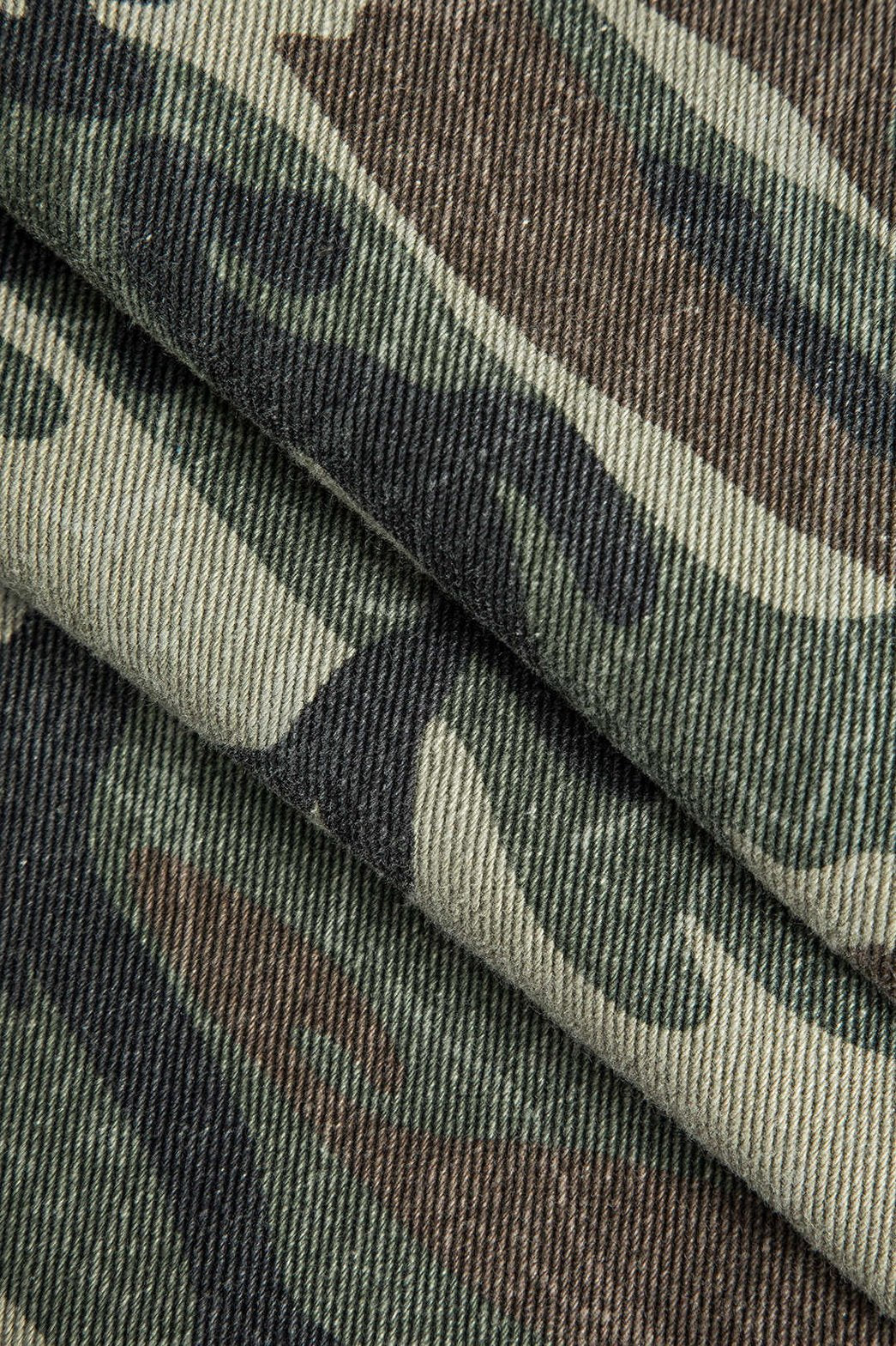 Pantalon camouflage large vue détail étoile