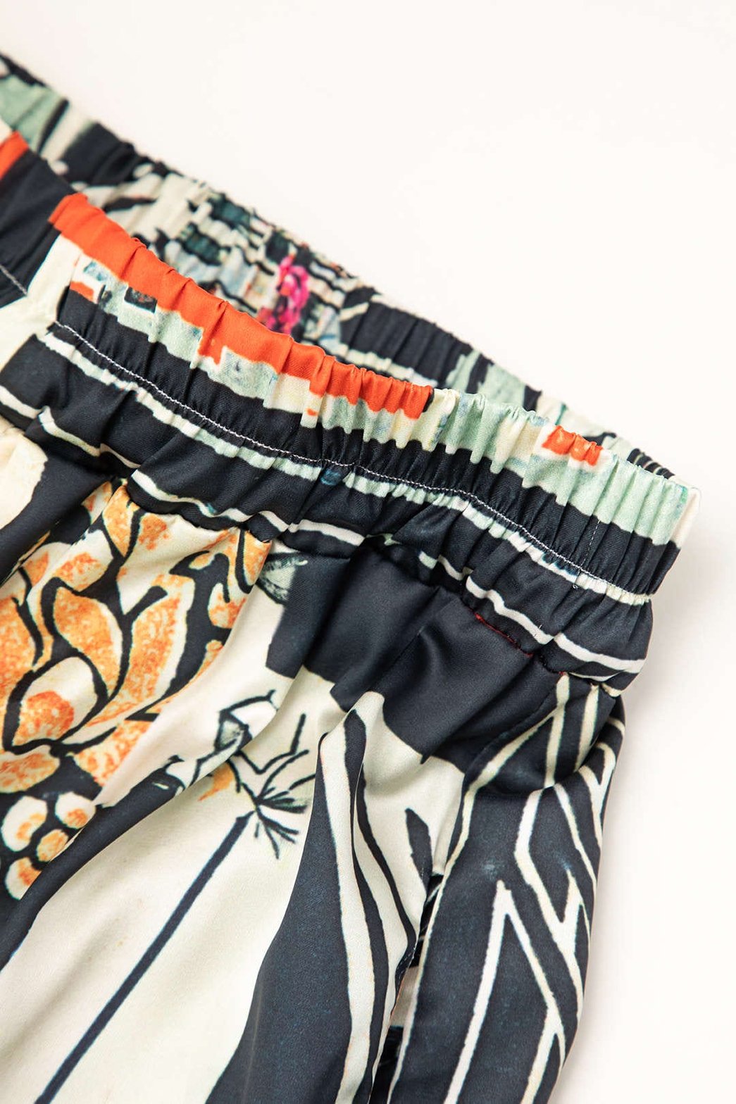 Pantalon large porté décontracté rivière