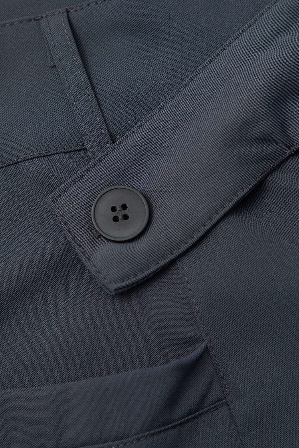 Pantalon large noir détail ceinture vent