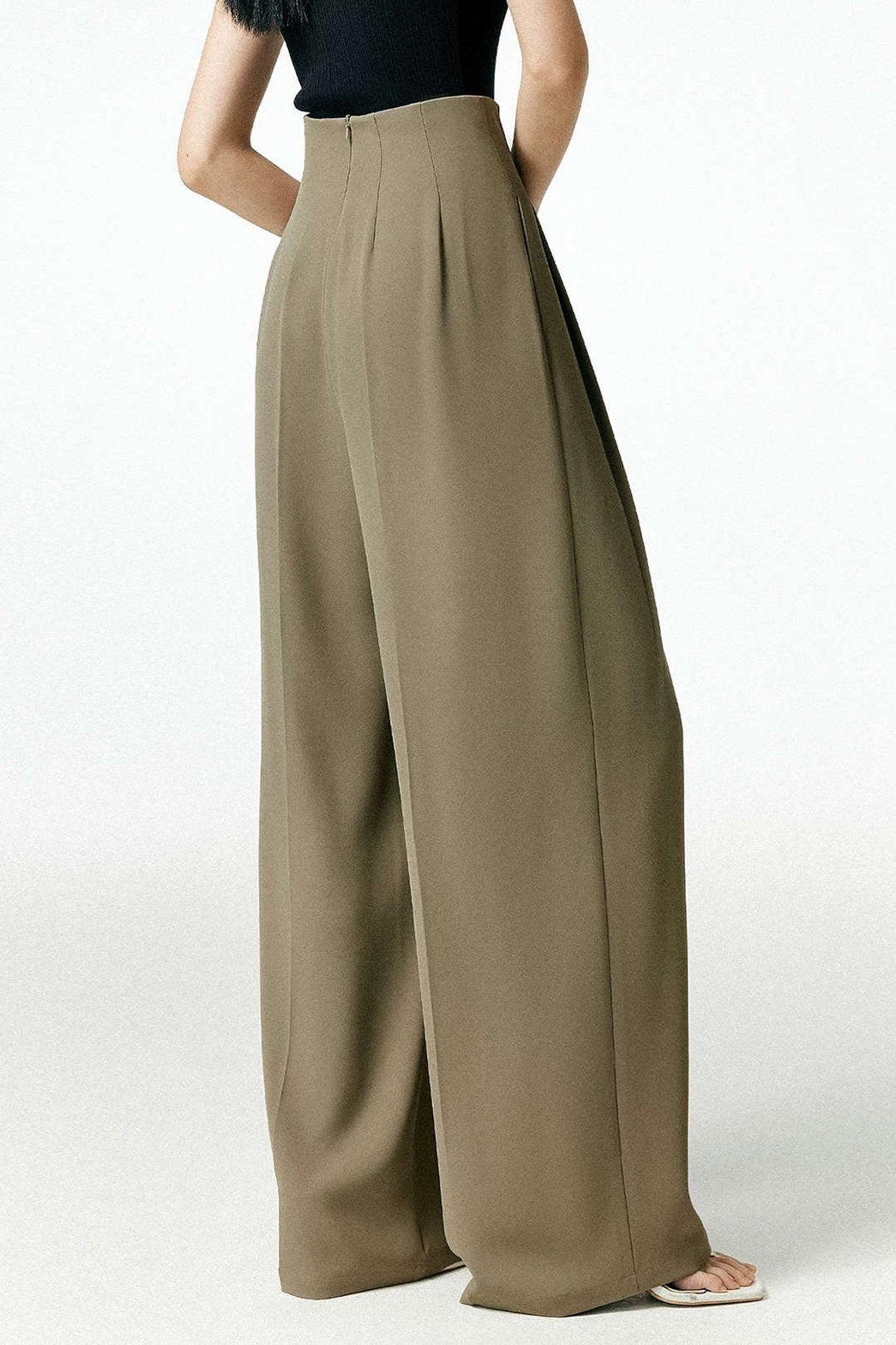 Pantalon taille haute plissé doux