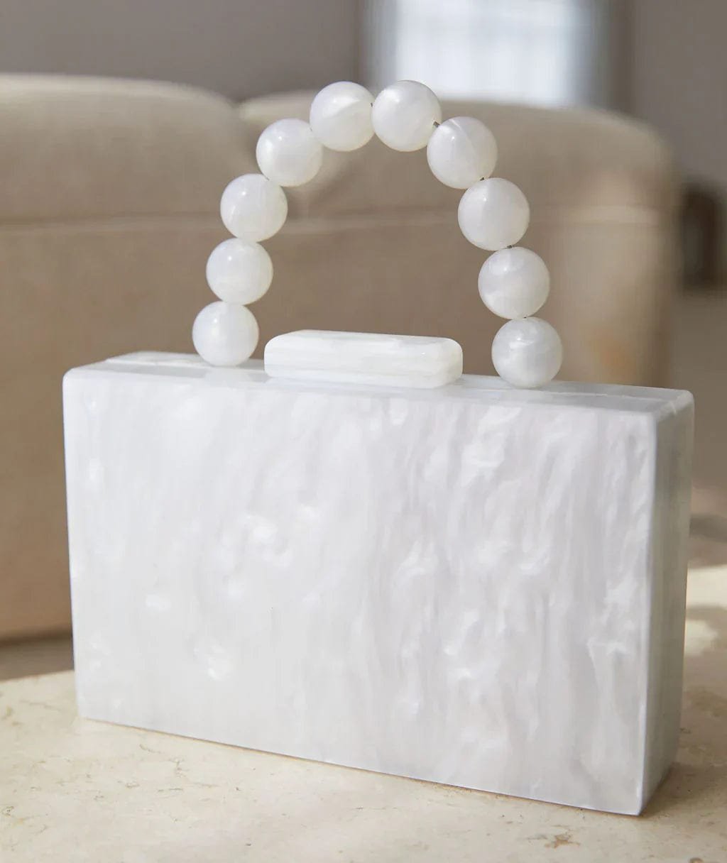 Pochette acrylique nacrée vue latérale cristal