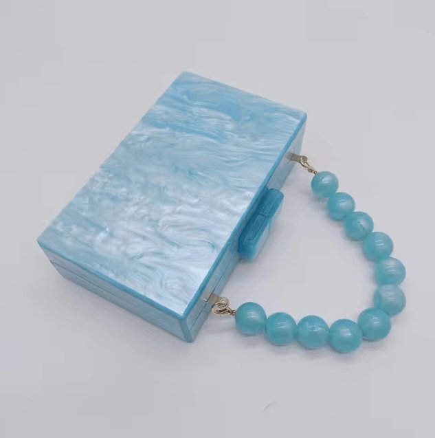 Caractéristiques de la pochette acrylique nuage