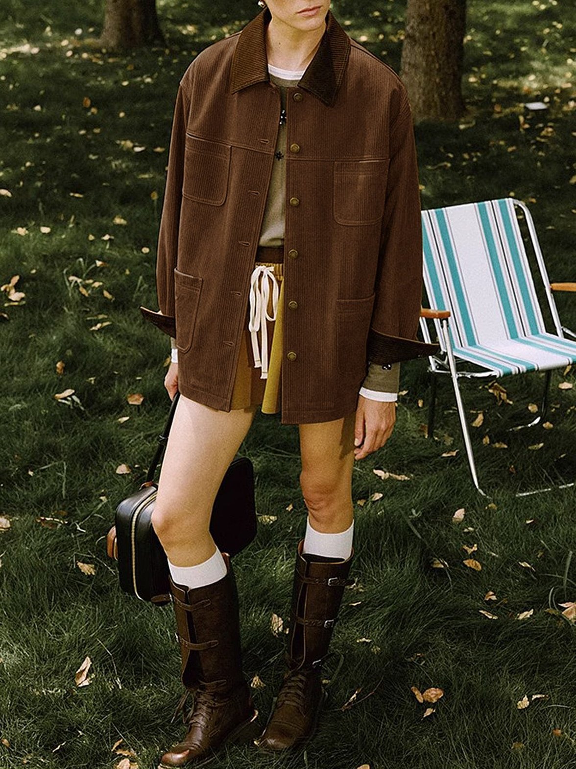 Polo velours côtelé marron vue profil style