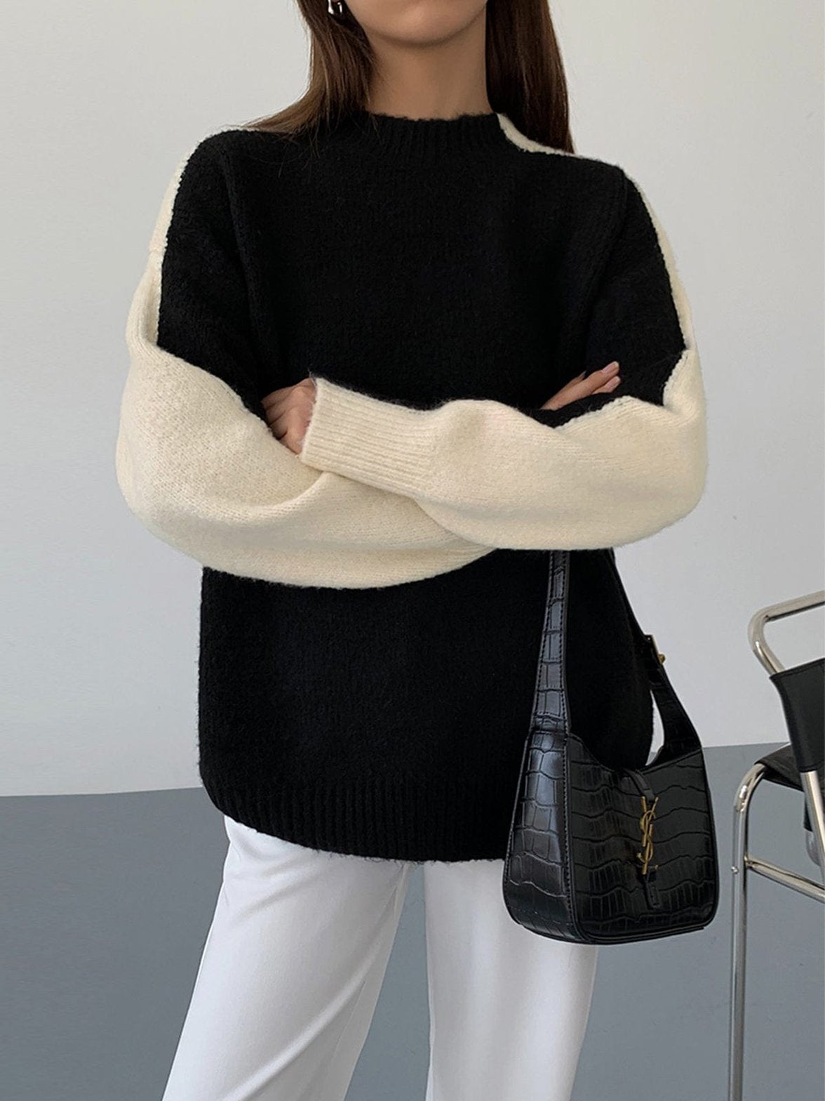 Pull noir coupe décontractée sérénité