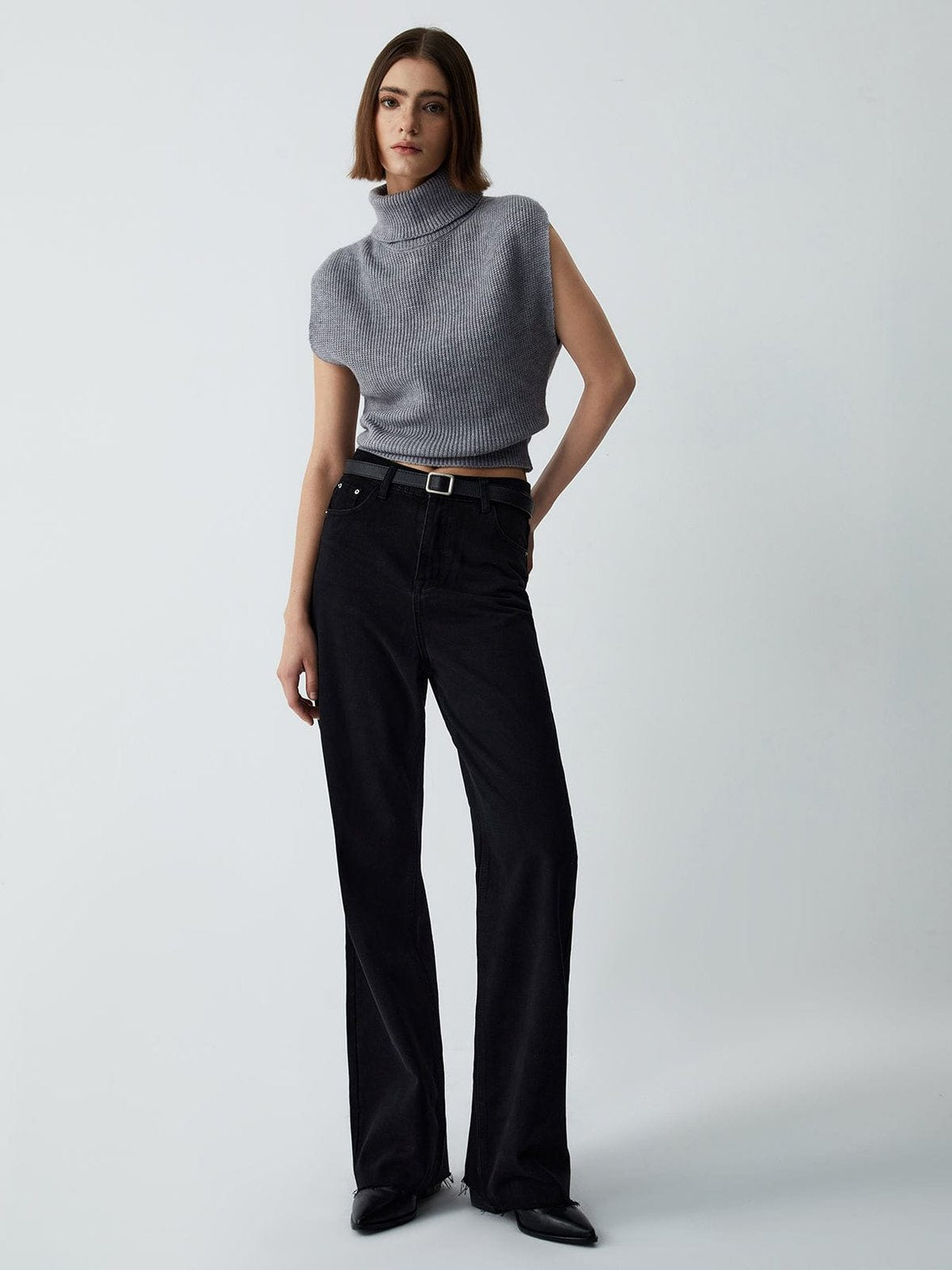 Pull col roulé gris sans manches vue de côté nuage