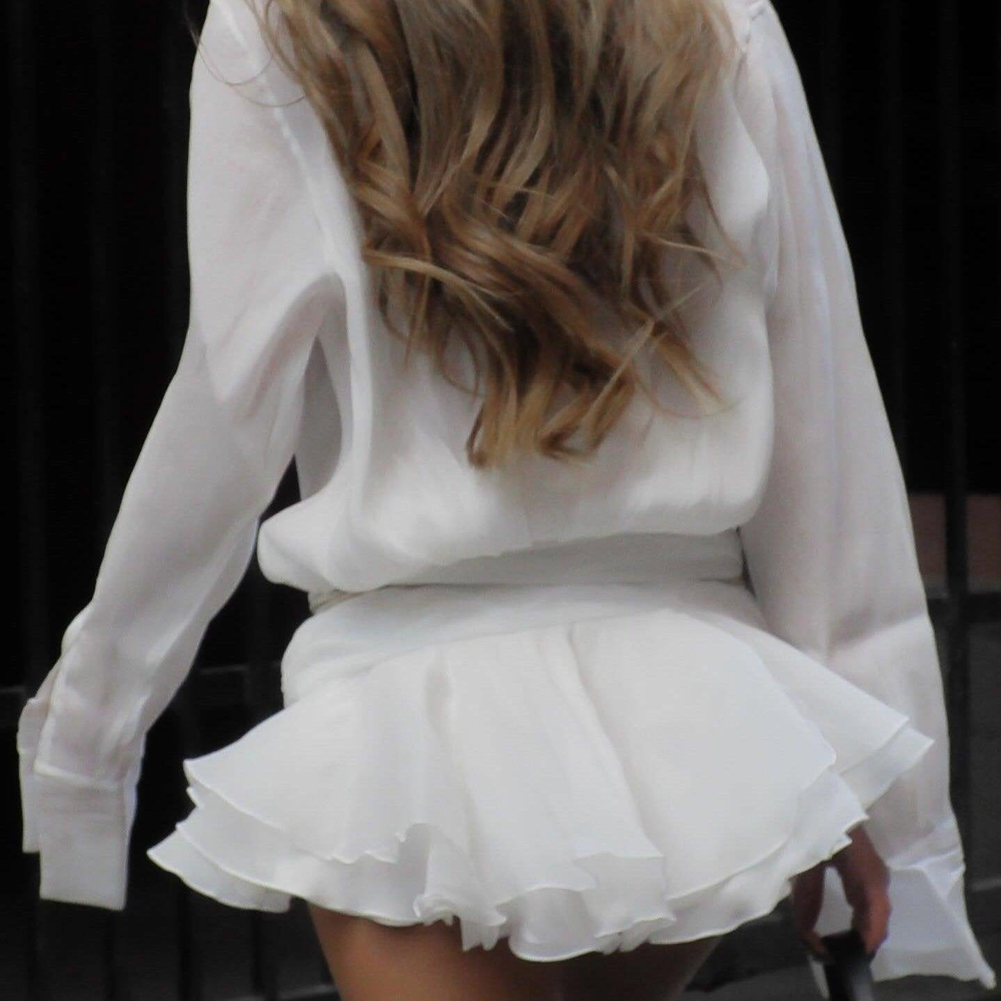 Détail des plis de la robe chemise étincelle