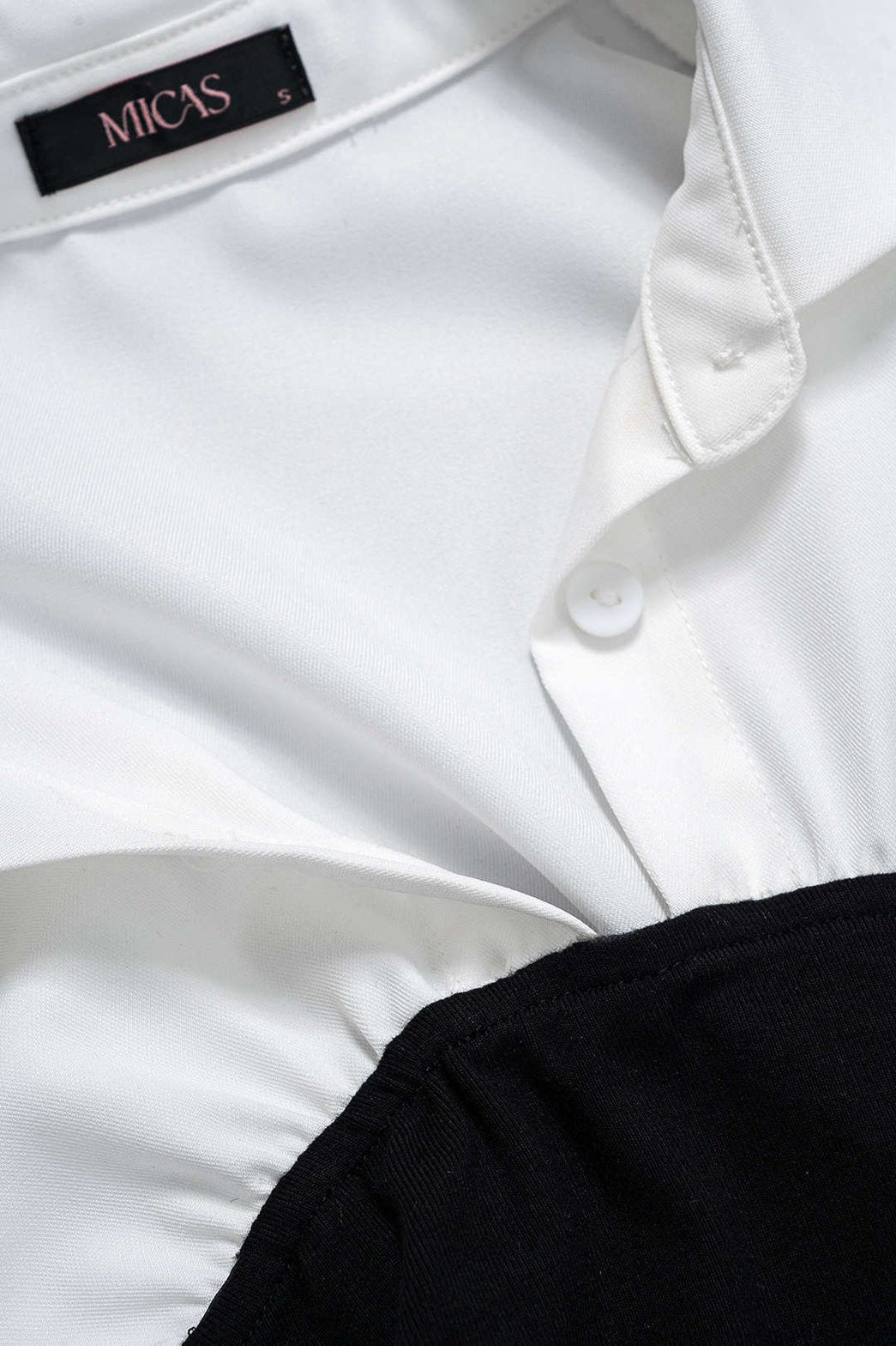 Robe courte bimatière vue de profil nuage