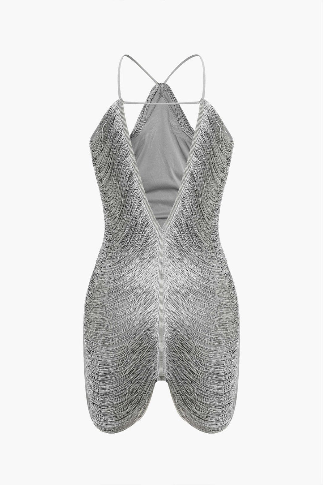 Robe courte à franges vue de dos nuage