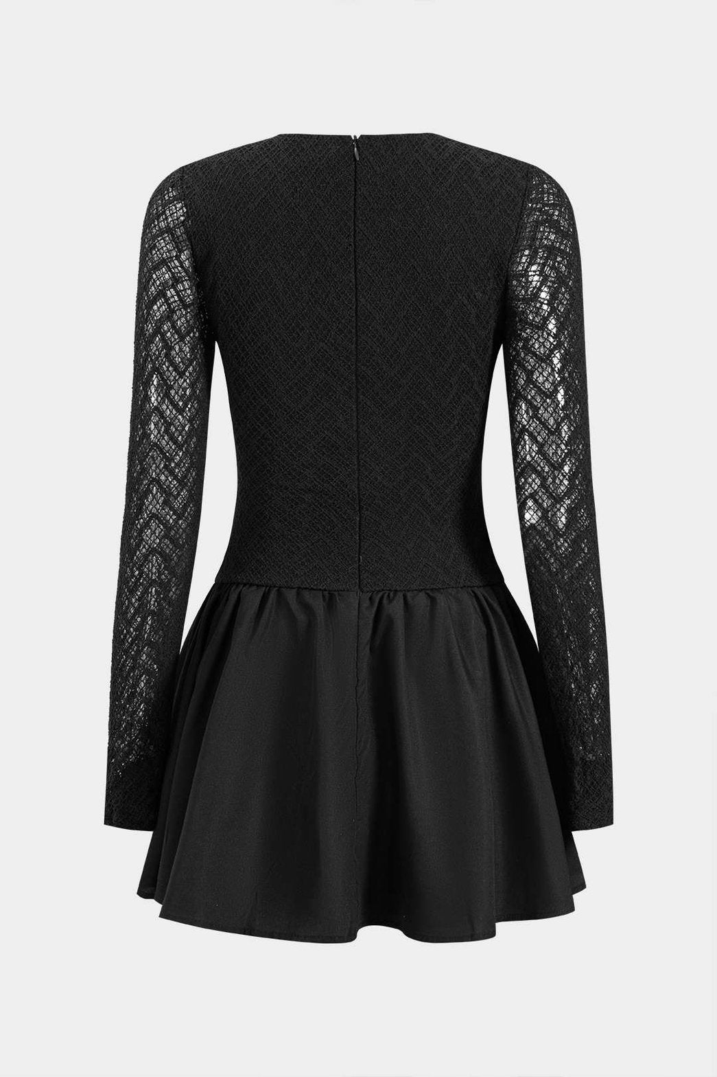 Robe courte ajustée avec volants léger