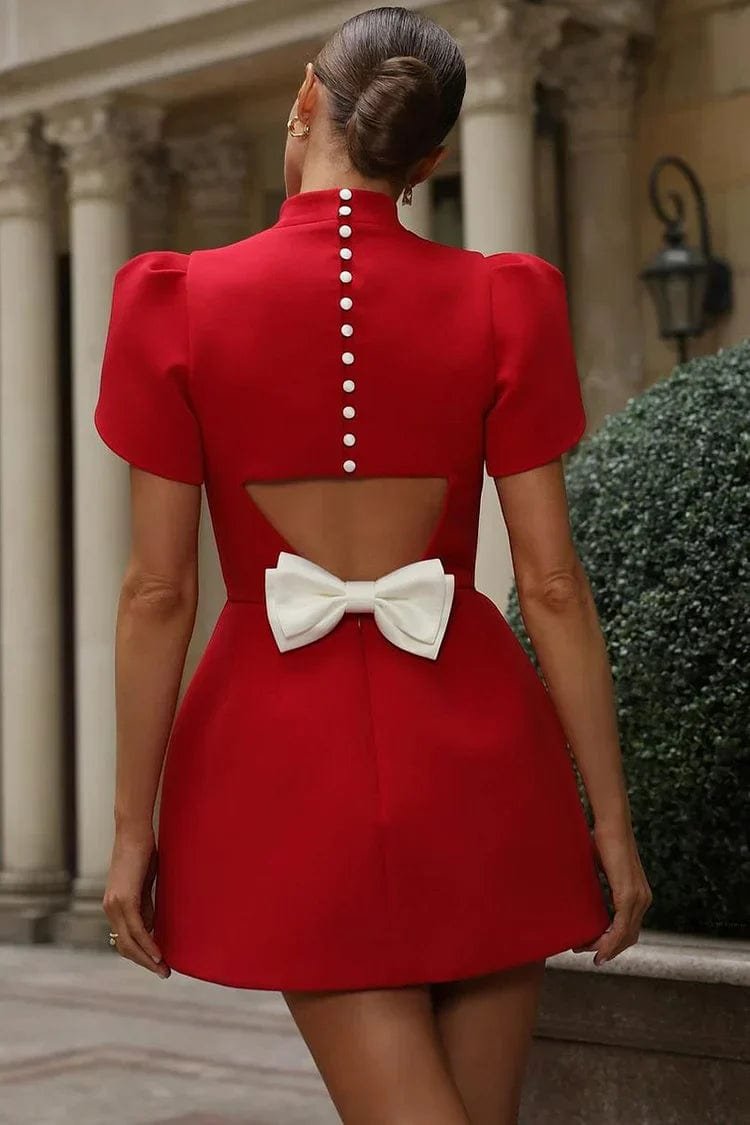 Robe blanche détail finition raffinement