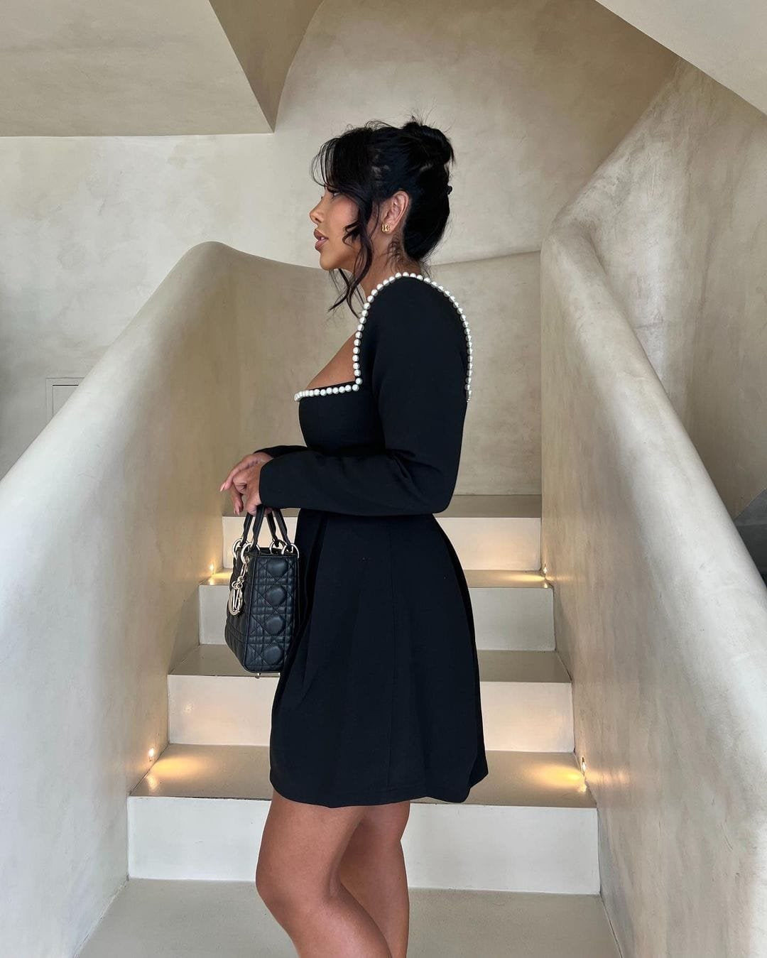 Mini robe noire détail perles cristal