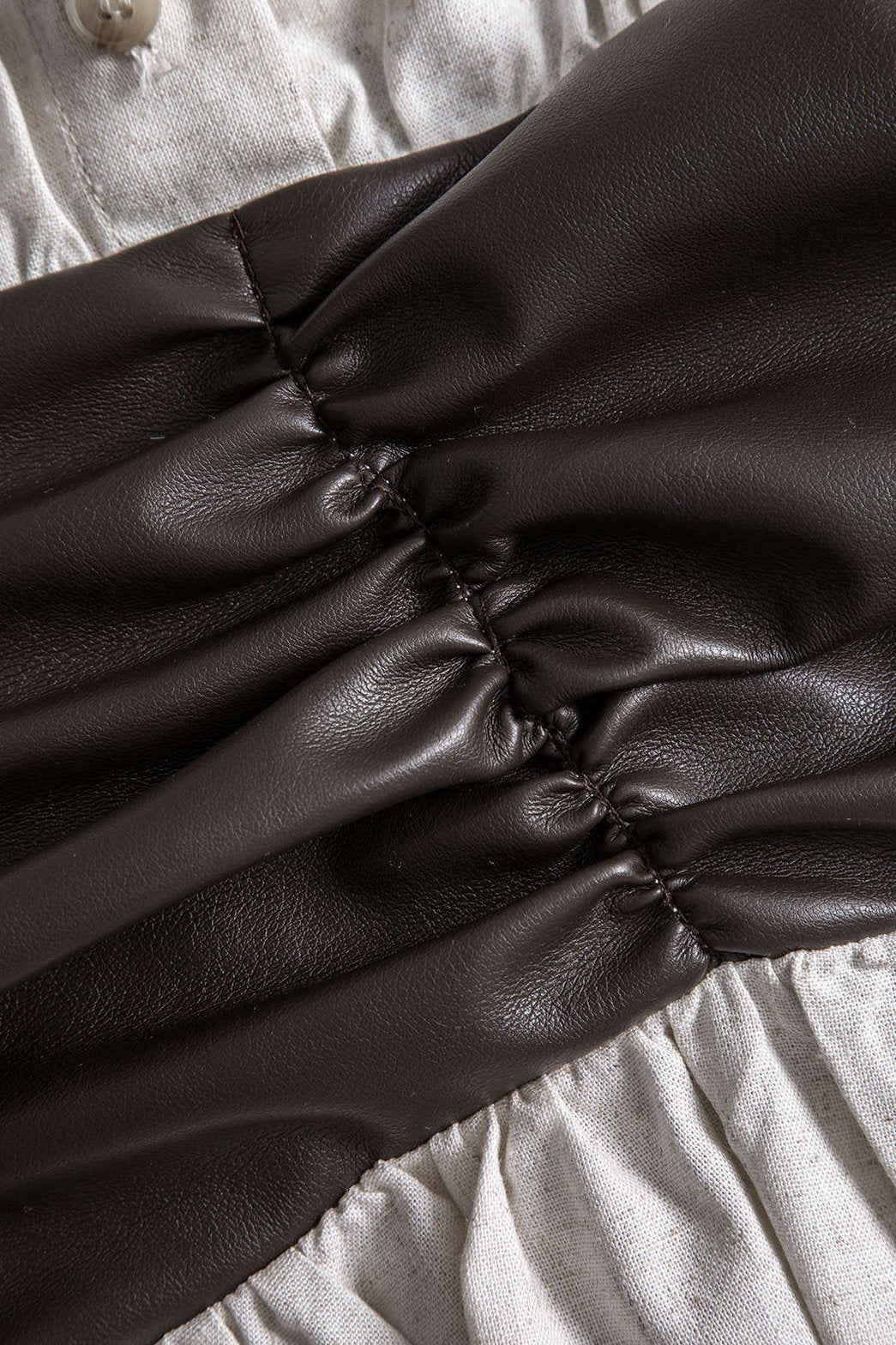 Robe courte style cuir et lin vue de dos lune