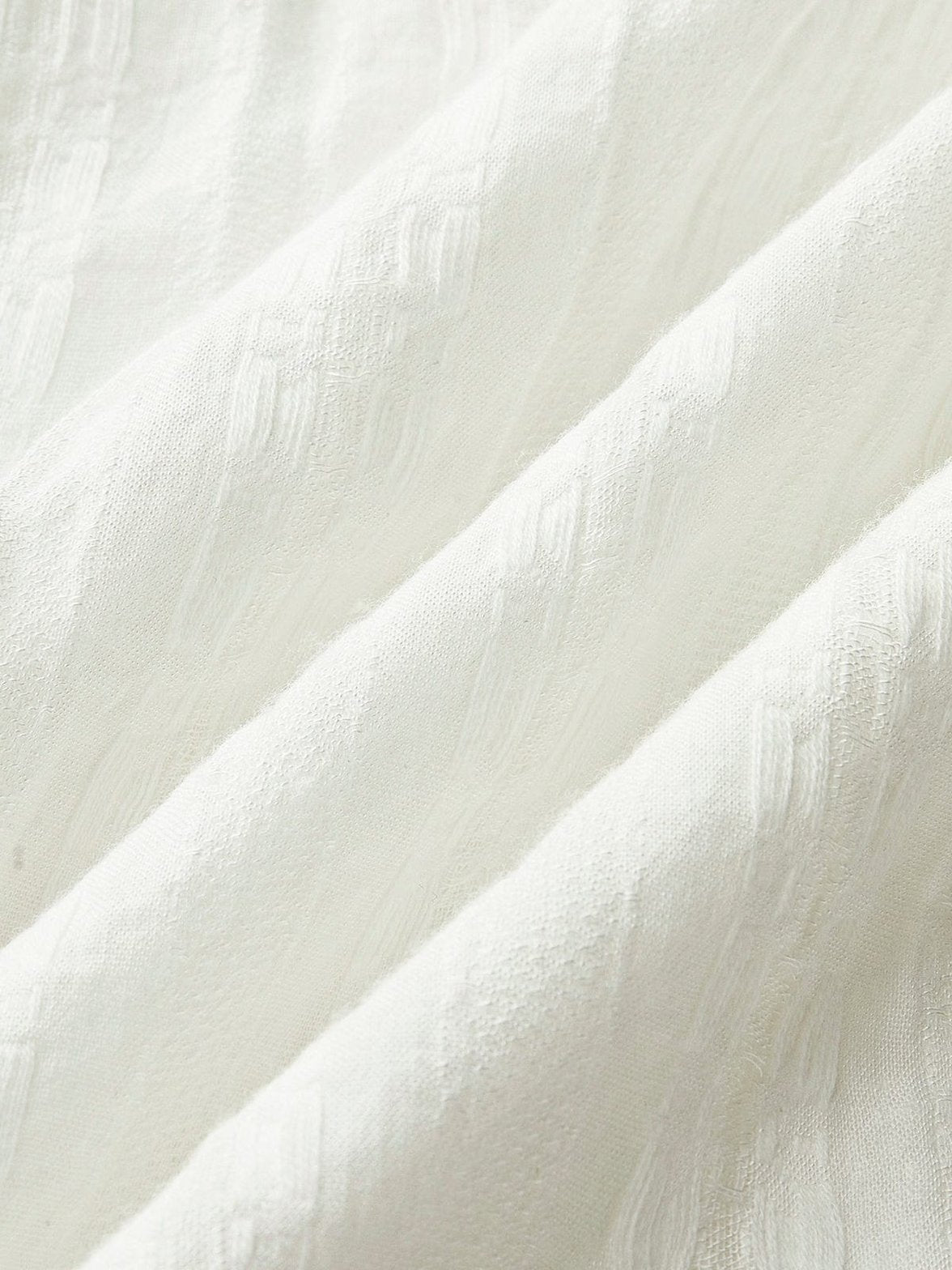 Robe blanche romantique vue détail coupe charme