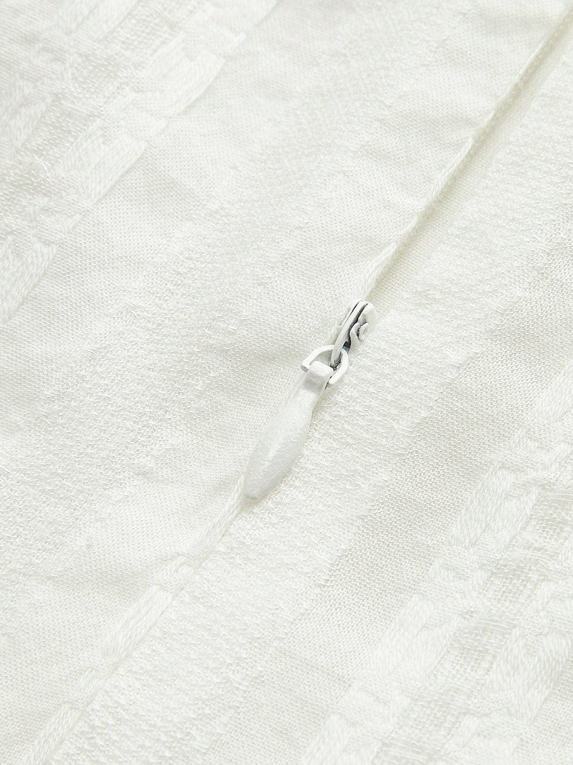 Robe blanche romantique vue mouvement danse