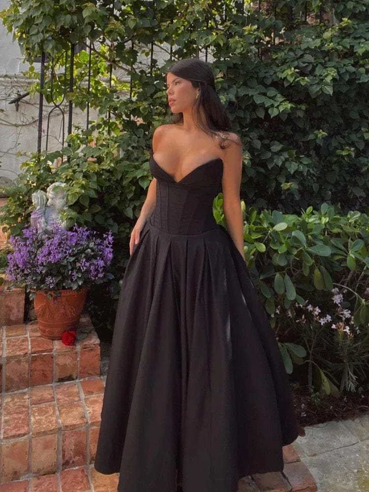 Robe longue noire étoile