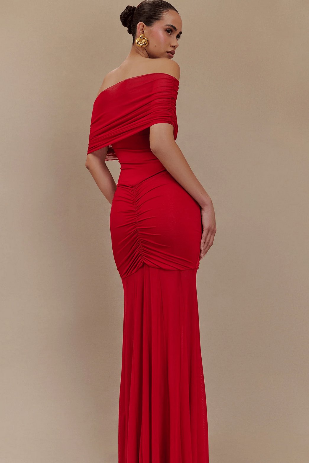 Robe longue plissée rouge glamour