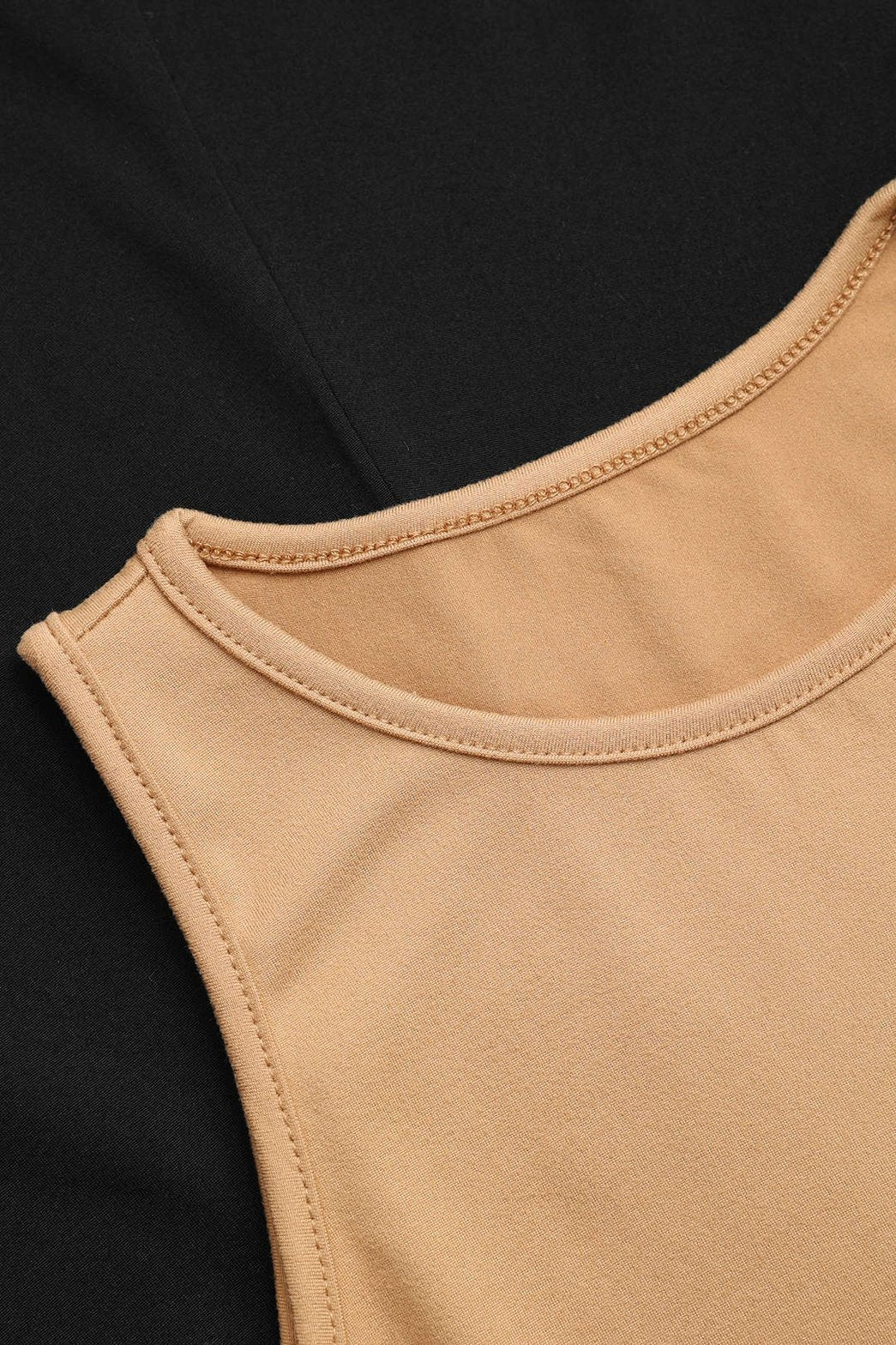 Robe longue bicolore sans manches vue de profil douceur