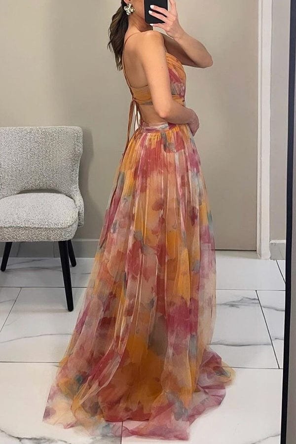 Vue latérale de la robe fleur